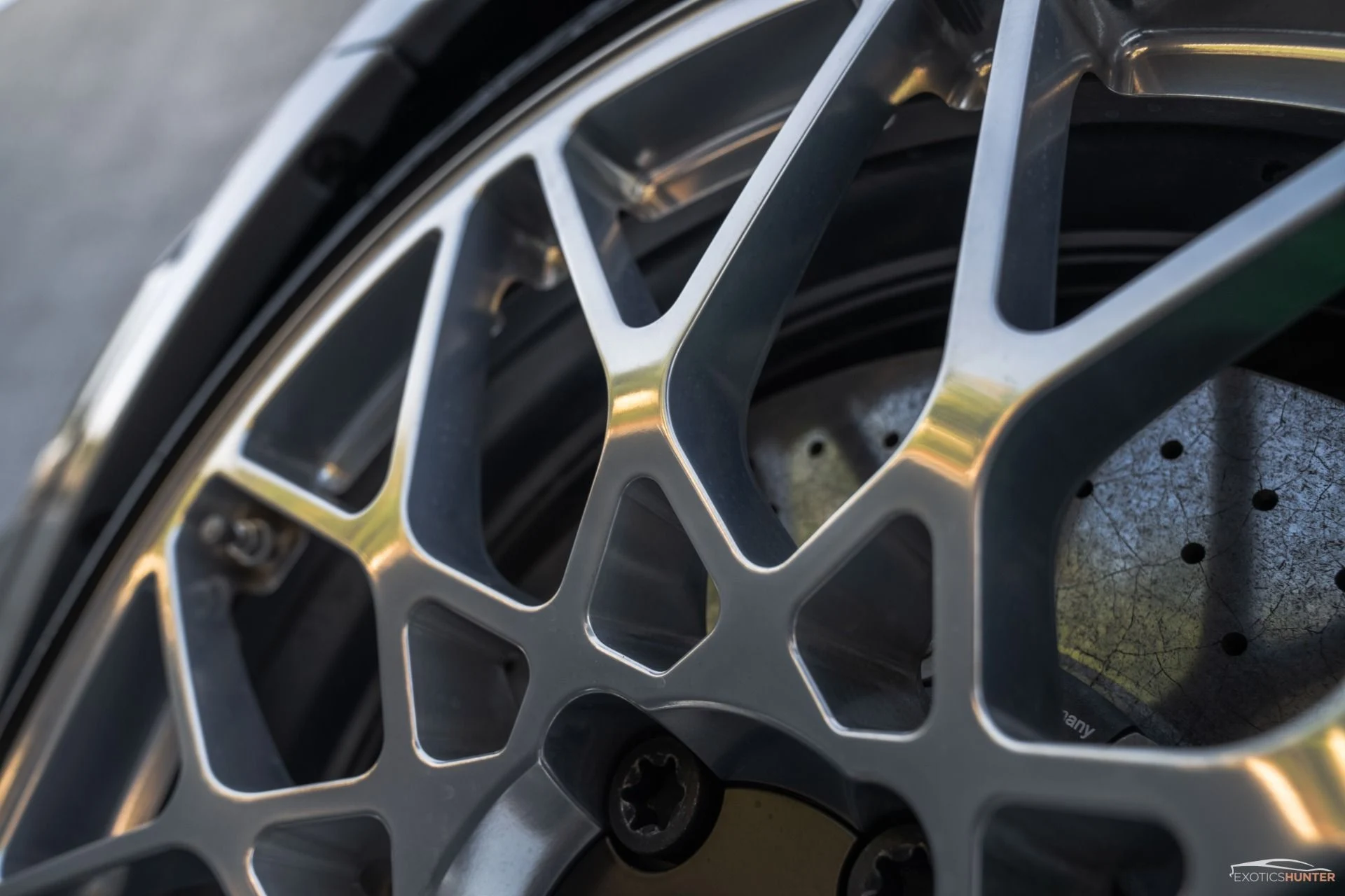 mph026_2534719925_Used_2010_Lamborghini_Gallardo_LP_560_4_in_Grigio_Telasso_w_Carbon_Ceramic_Brakes_1762876983_4363556c55