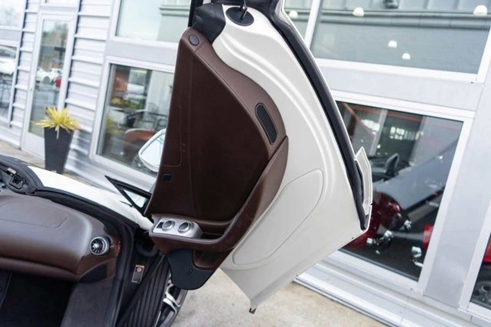 mph026_2537912618_27_6168d403bd