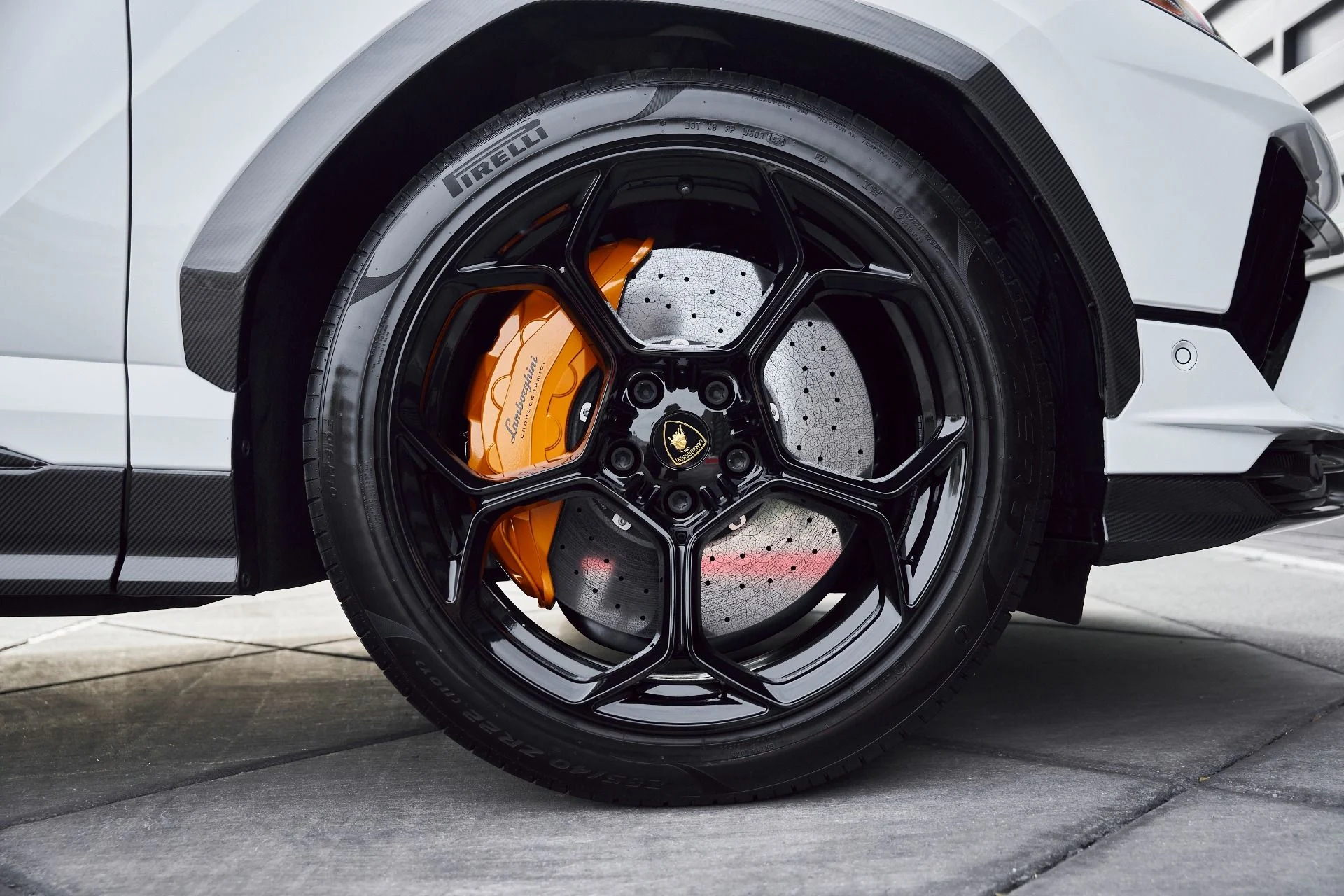 mph026_2540368090_Used_2024_Lamborghini_Urus_Performante_1768001116_8dc9b204cb