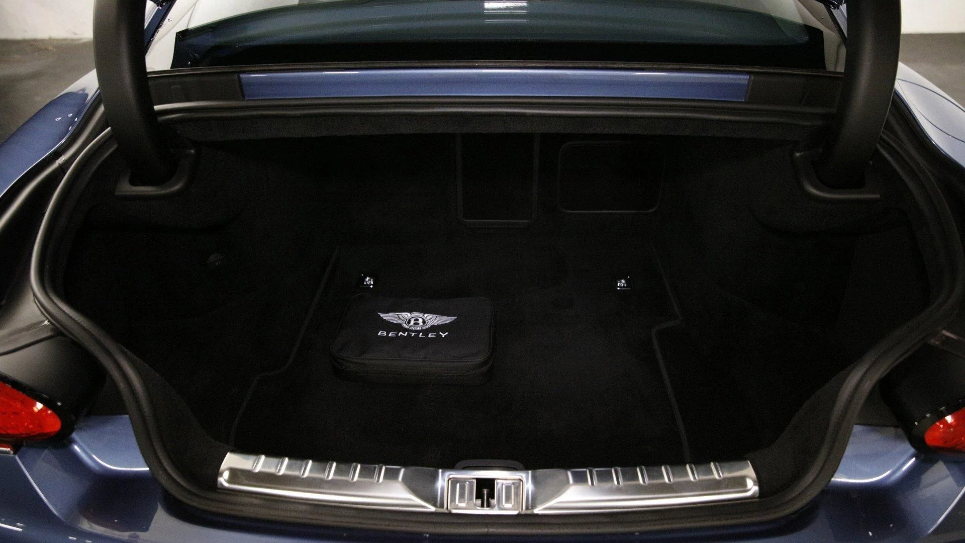 mph026_2545524214_Used_2022_Bentley_Continental_GT_V8_1682771370_3dfd80071c