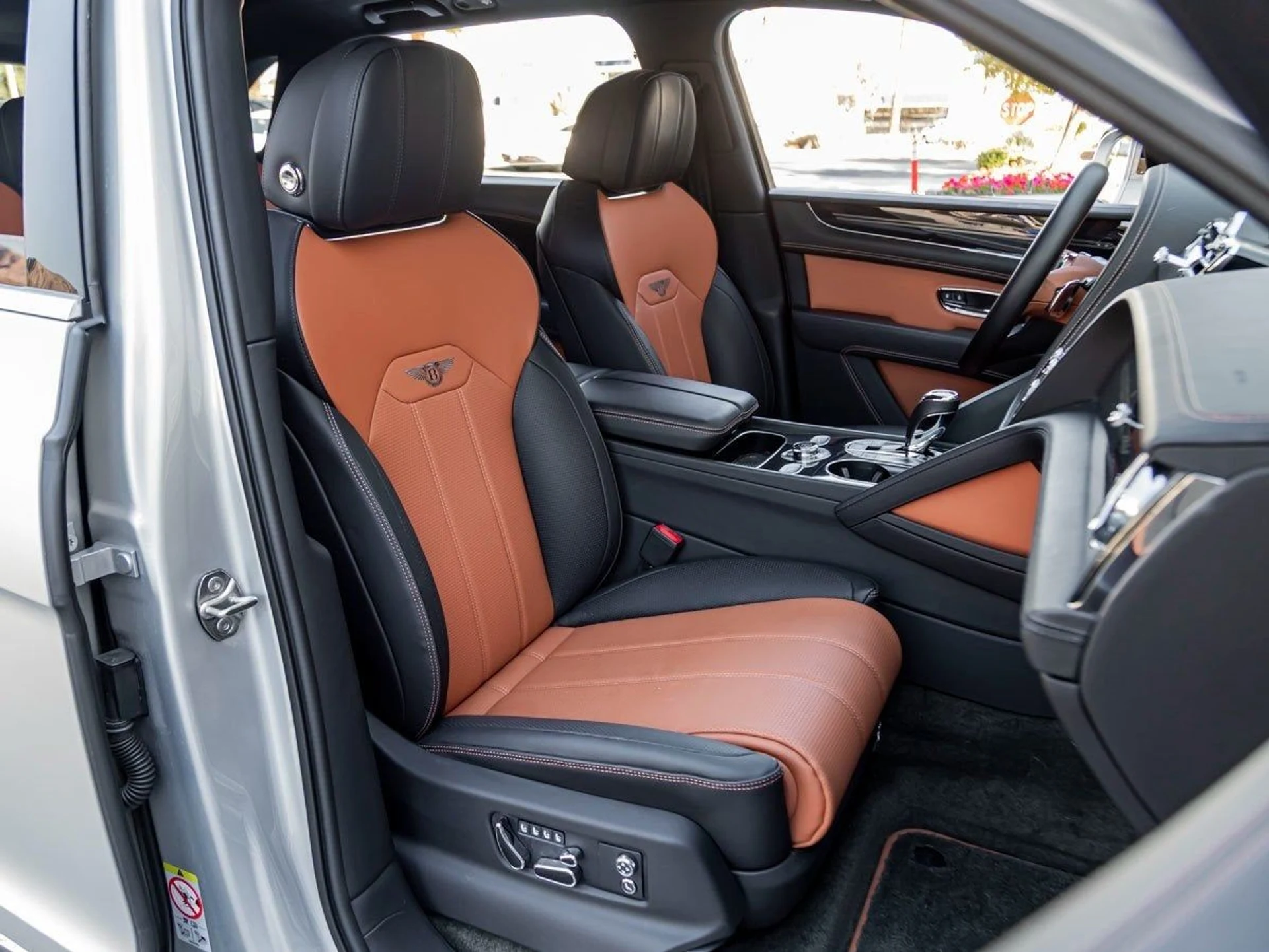 mph026_2553403708_27_6722b63264