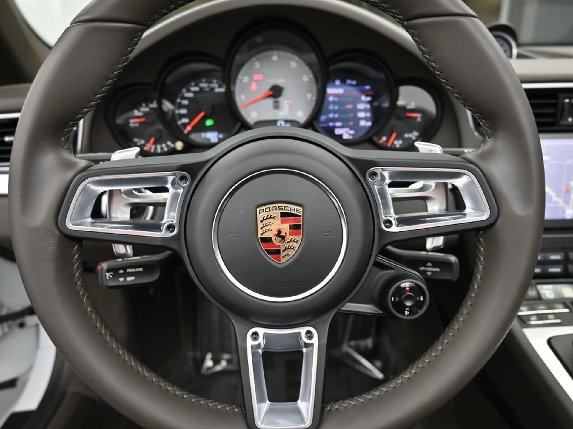 mph026_255904088_a176e2f36a9e7f230ecdc5172d13d473_f4e59937cf