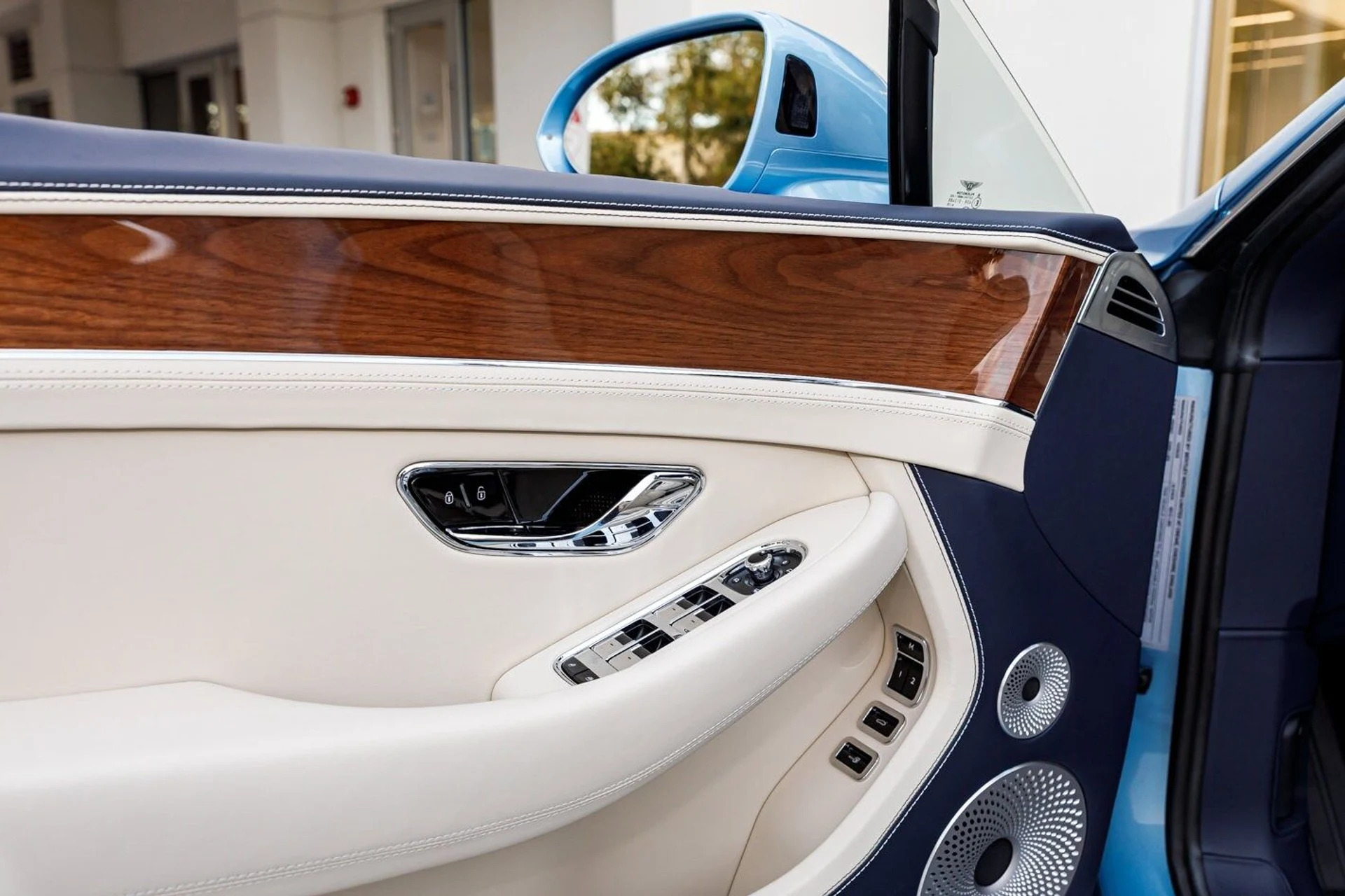 mph026_2560770677_a8b42a149f5ad010c6bed7447e38647ex_91f513c4b5