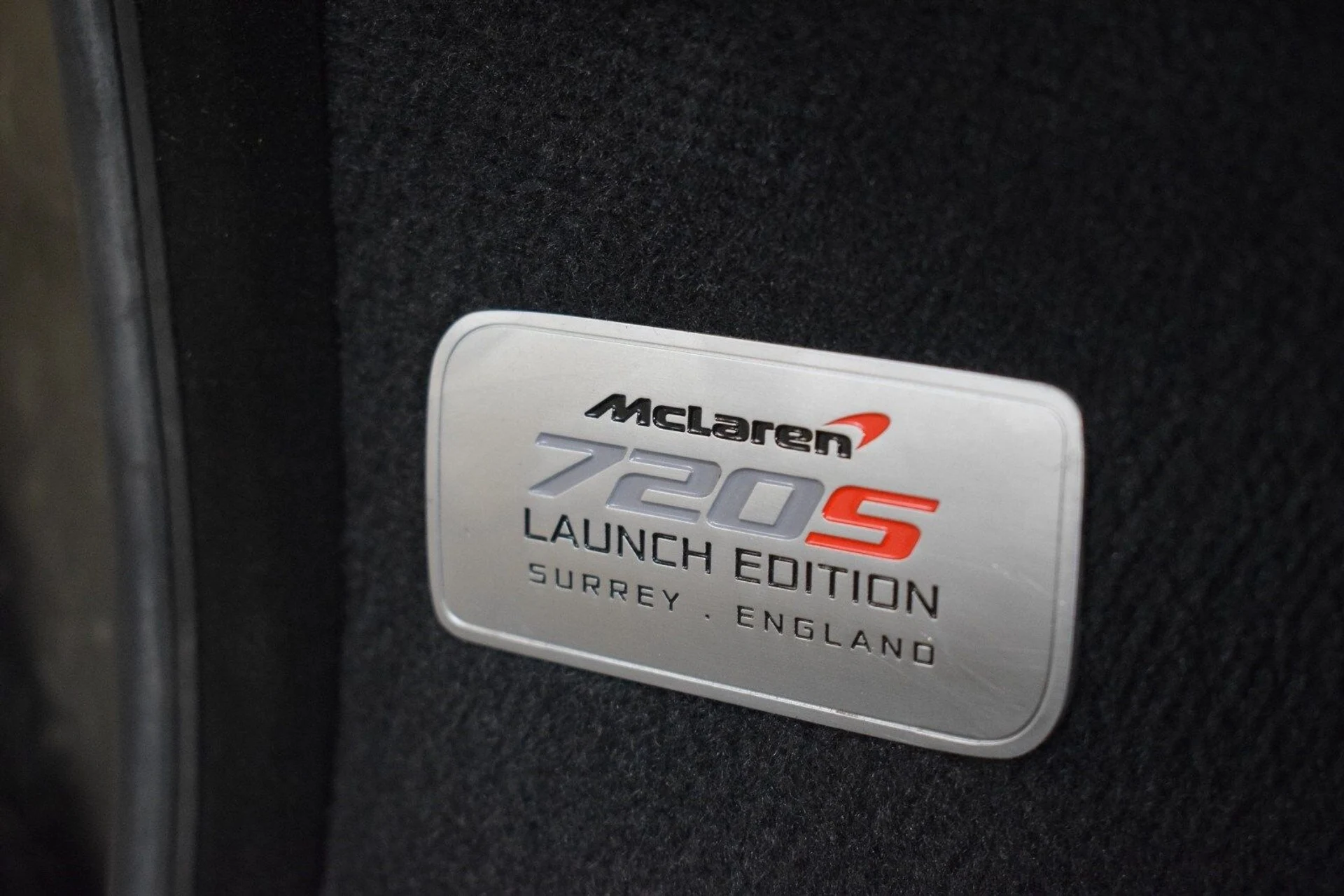 mph026_2562713846_53a9c64eab686ec60b6e0be9ab8ad261x_43b478d669