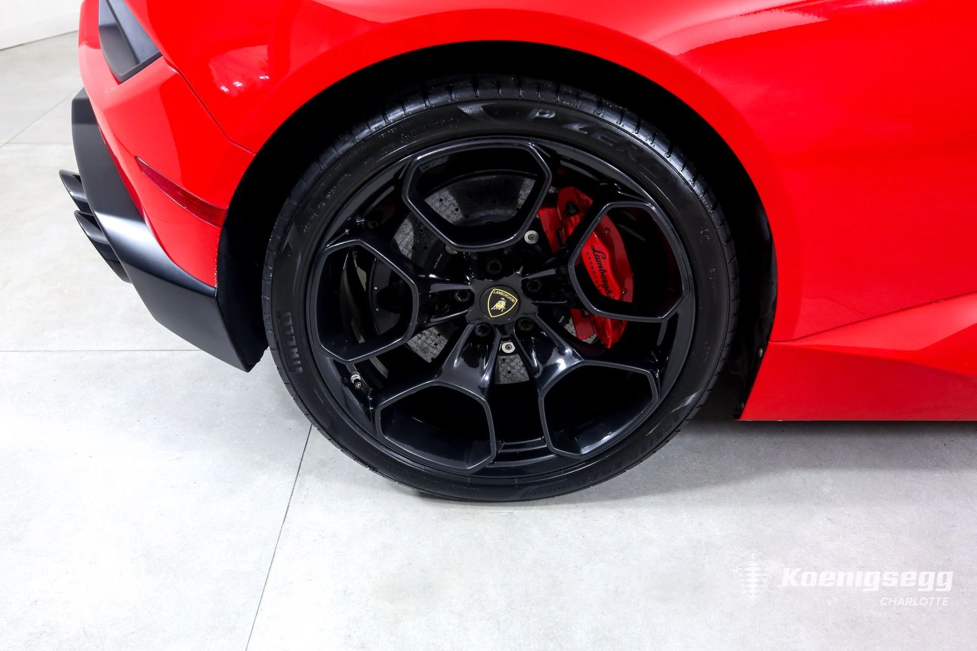 mph026_2569297279_Used_2016_Lamborghini_Huracan_LP_580_2_1694548323_3fdf492fd9