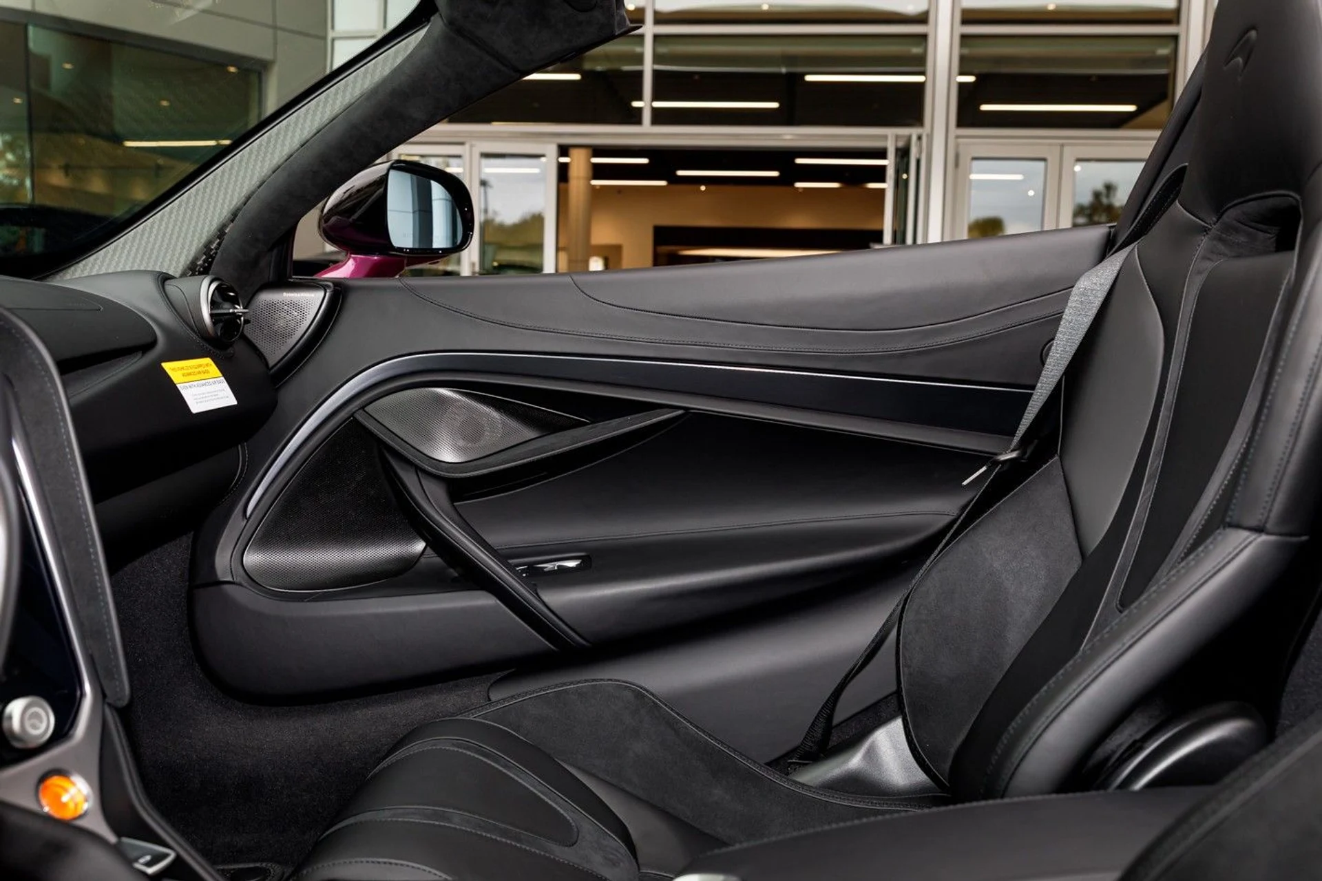 mph026_2569701973_630_p27_l_f7d75d1164