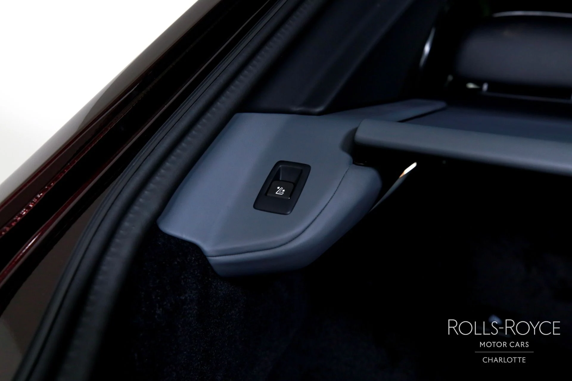 mph026_257189651_Used_2025_Rolls_Royce_Cullinan_1757716745_22bd7b92d7