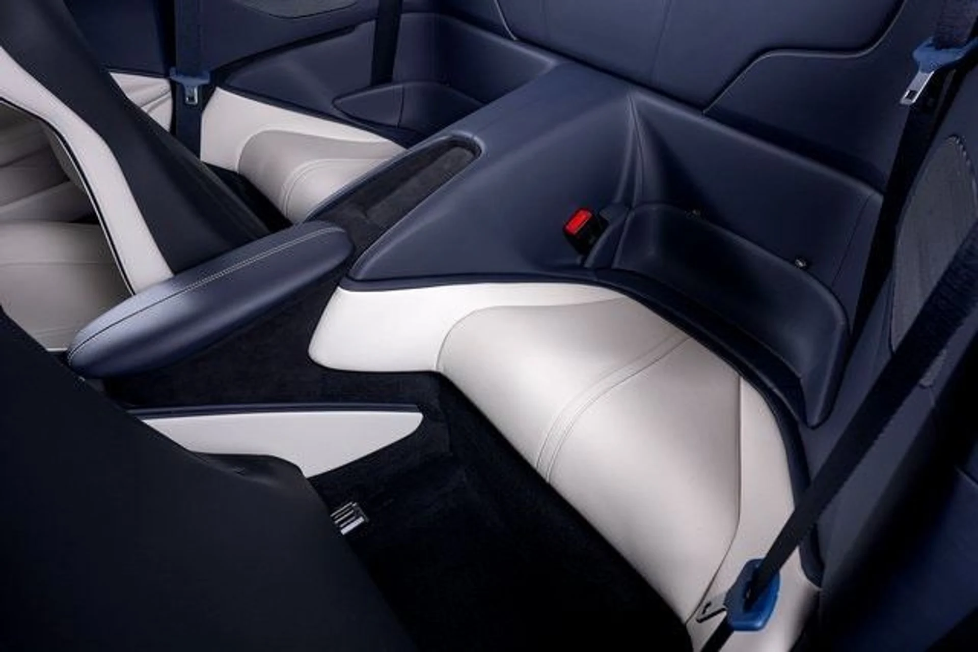 mph026_25731110_031e0637fda1b4bc58a37d2cc59dccb4x_f809a28332