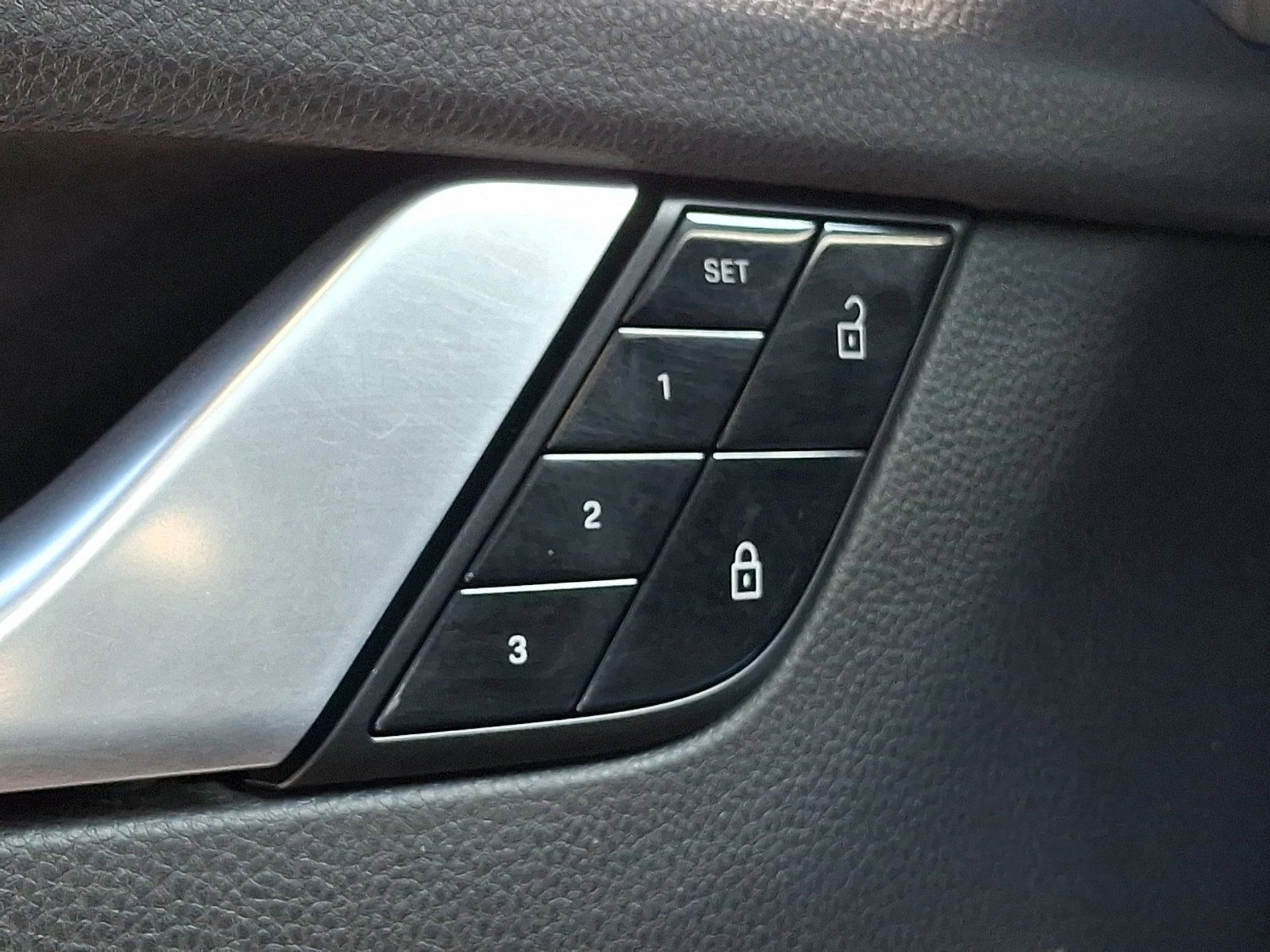 mph026_2576411725_c7bbdf38380876dfb31295beb0c5494a_c53640369c