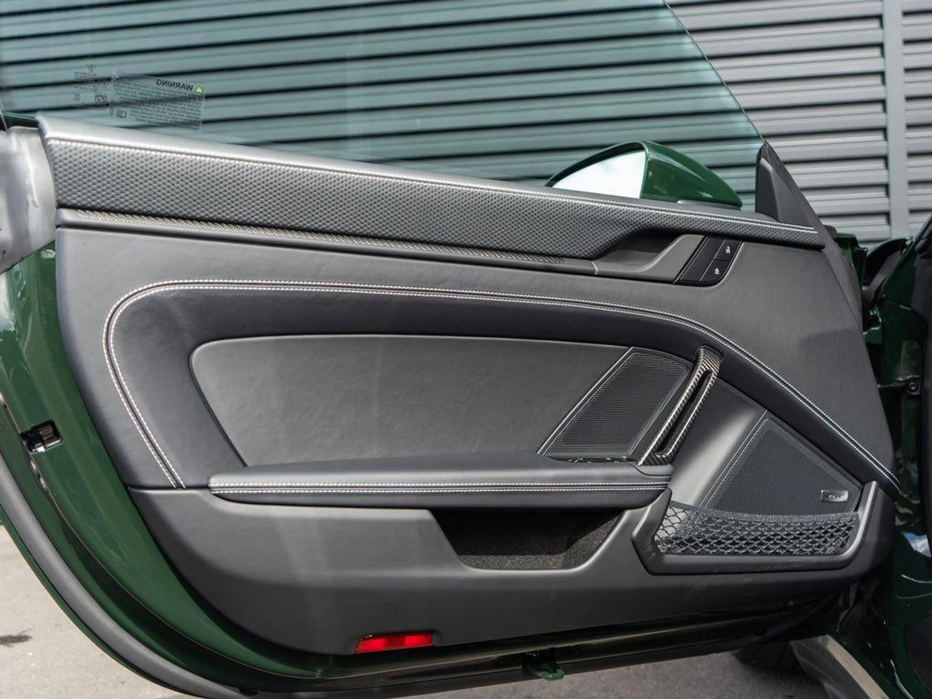 mph026_2578419483_f_Y6l5bgmh_s_H_Wbd_C_Xo_C7xgg7s8_03aac29c6d