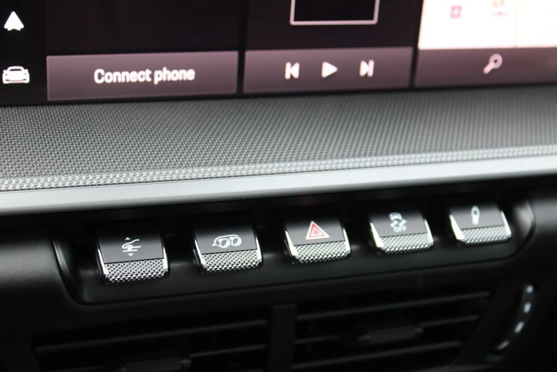 mph026_2582682773_b4d7f27f7c6cd528b1e00ab406b55384_d4538a3f26