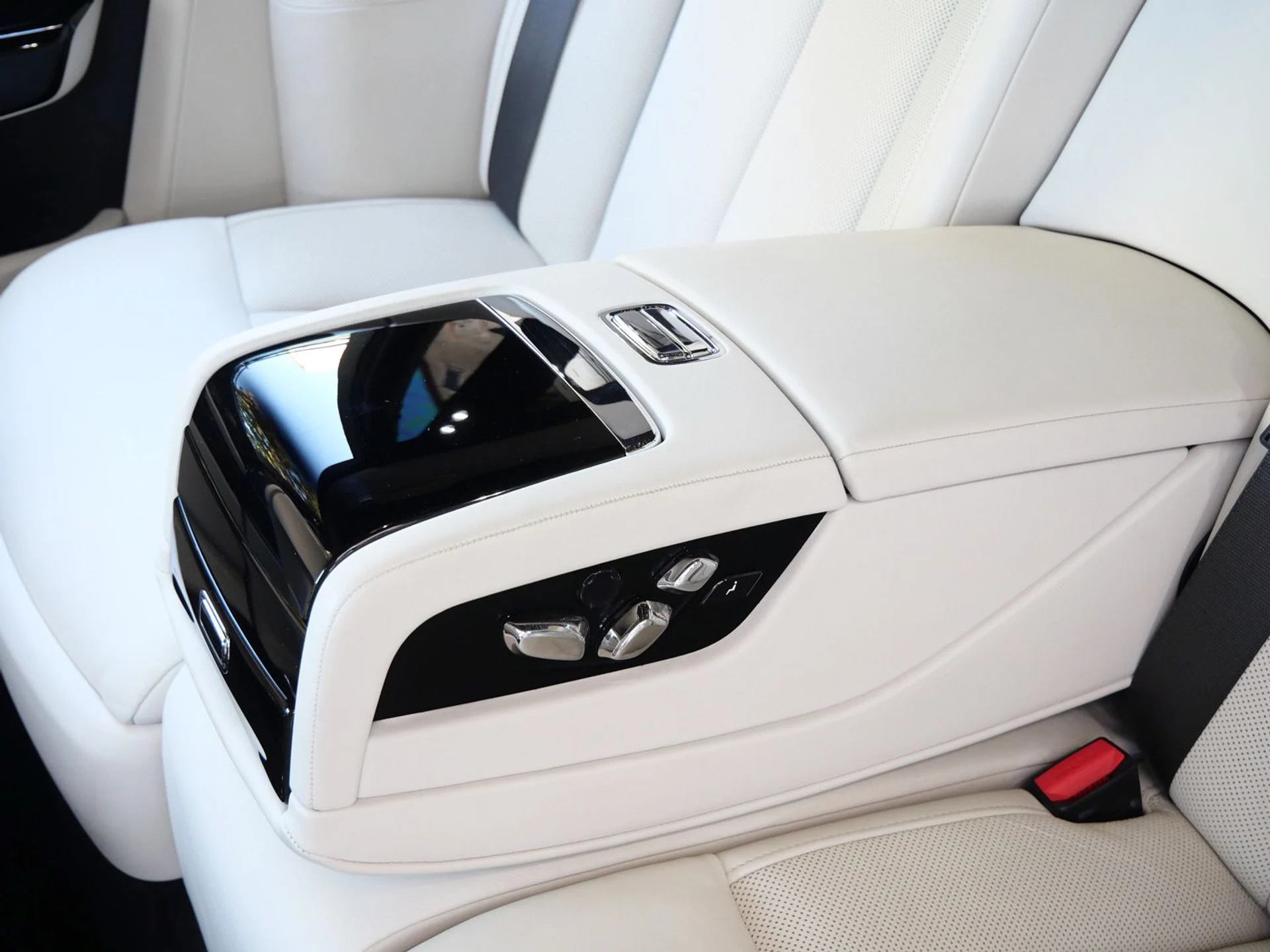 mph026_2583815944_cac49e1d61ce91df8e9c14a5cd546f27x_5b6966c415