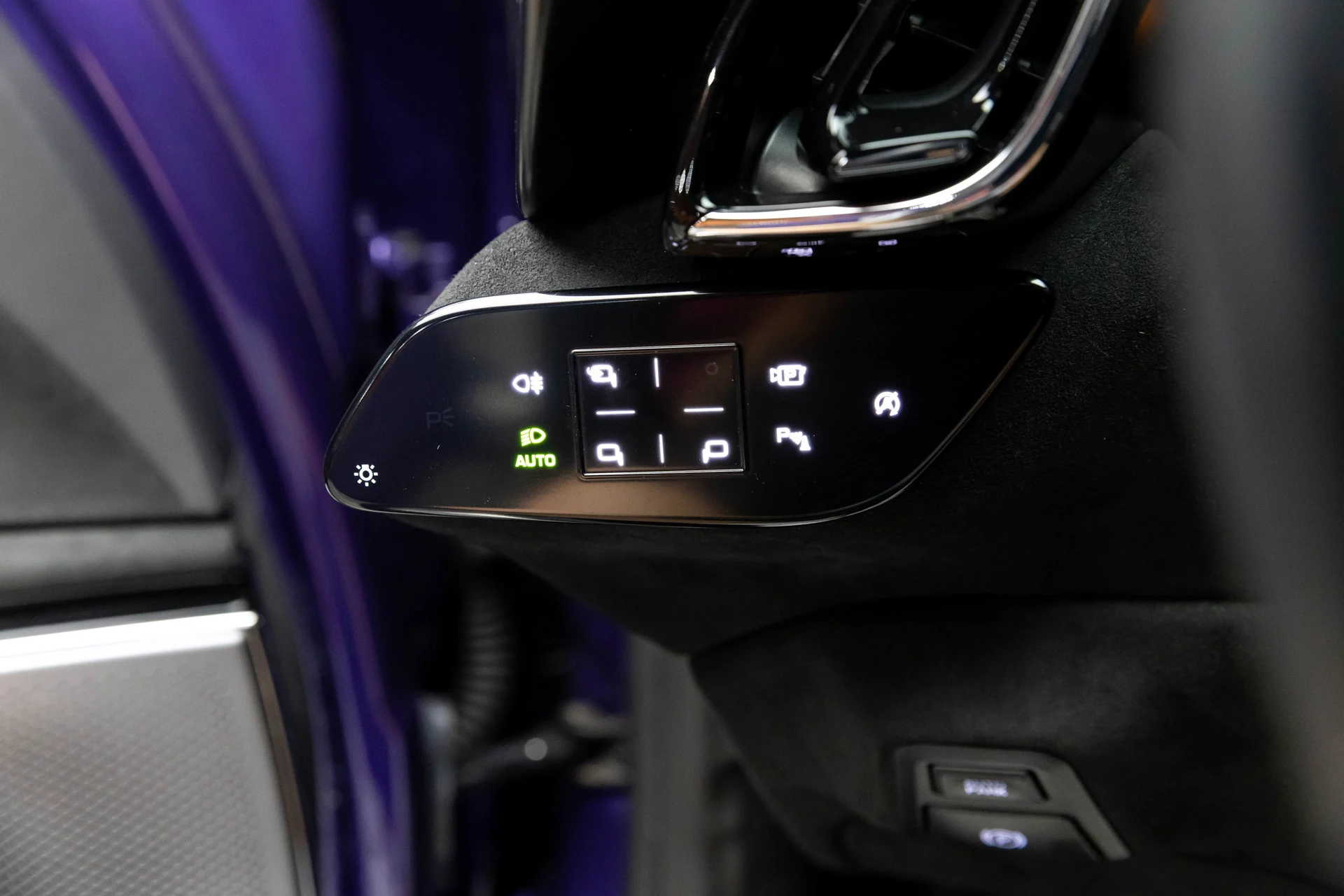 mph026_2584652698_b16dd8071adb411999df18f35c27b3e5_ee52817289