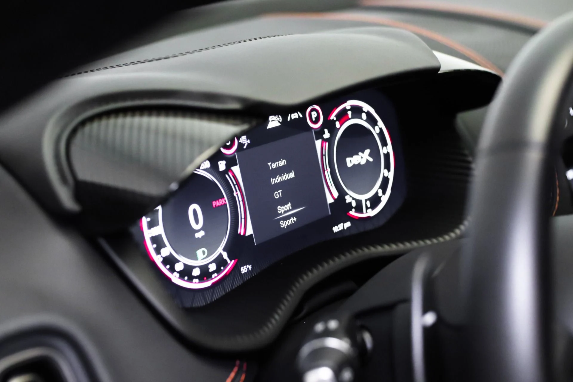 mph026_2587535942_Used_2023_Aston_Martin_DBX_707_1744811574_a1a5c717b3