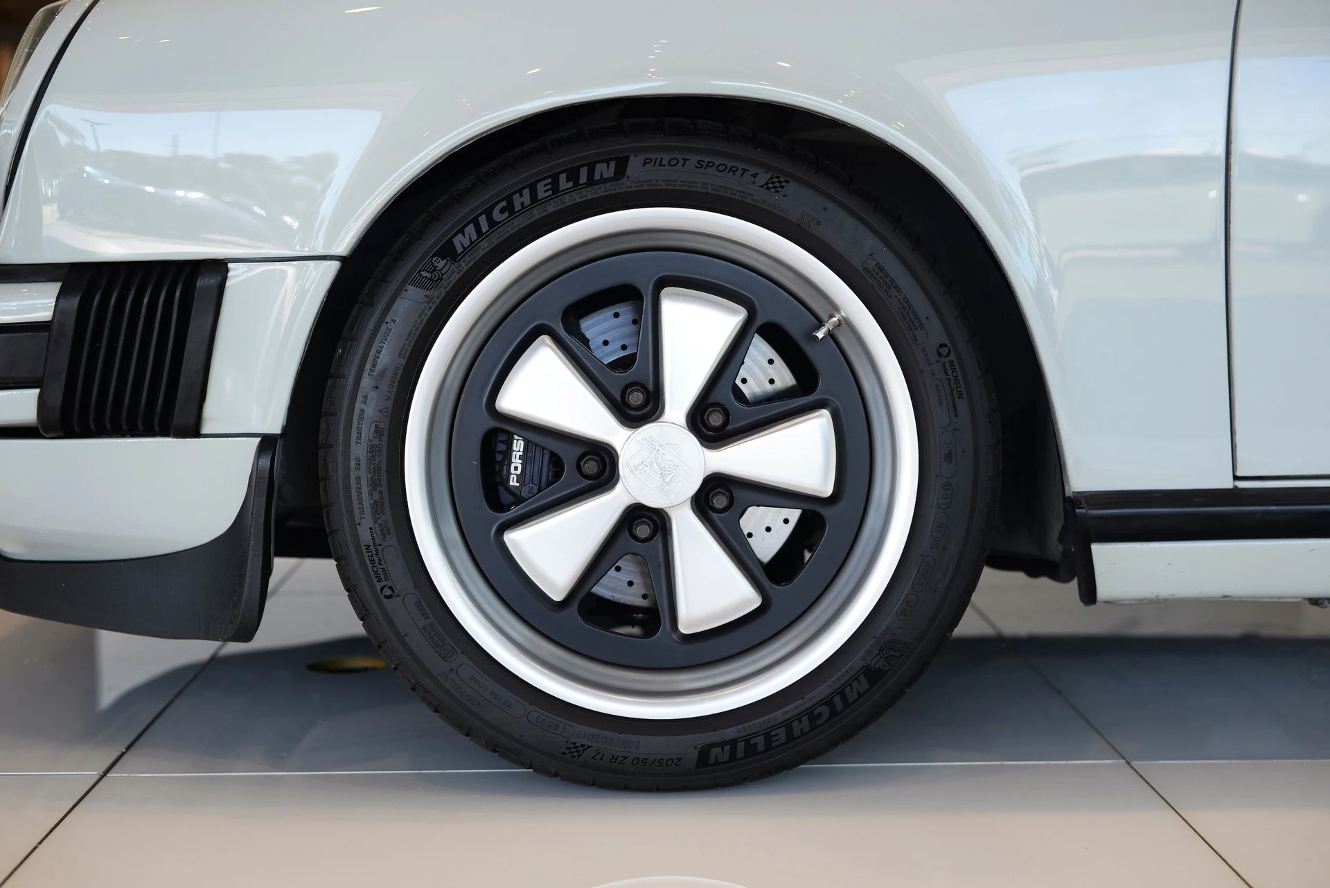 mph026_2591363867_1623aaa4623fb414bb031046b3ac34a6x_6bdf5998a8