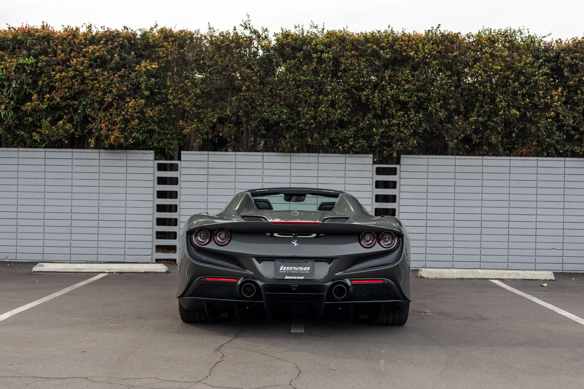 mph026_2595180857_Used_2021_Ferrari_F8_Spider_1734052243_db8bbf53e6