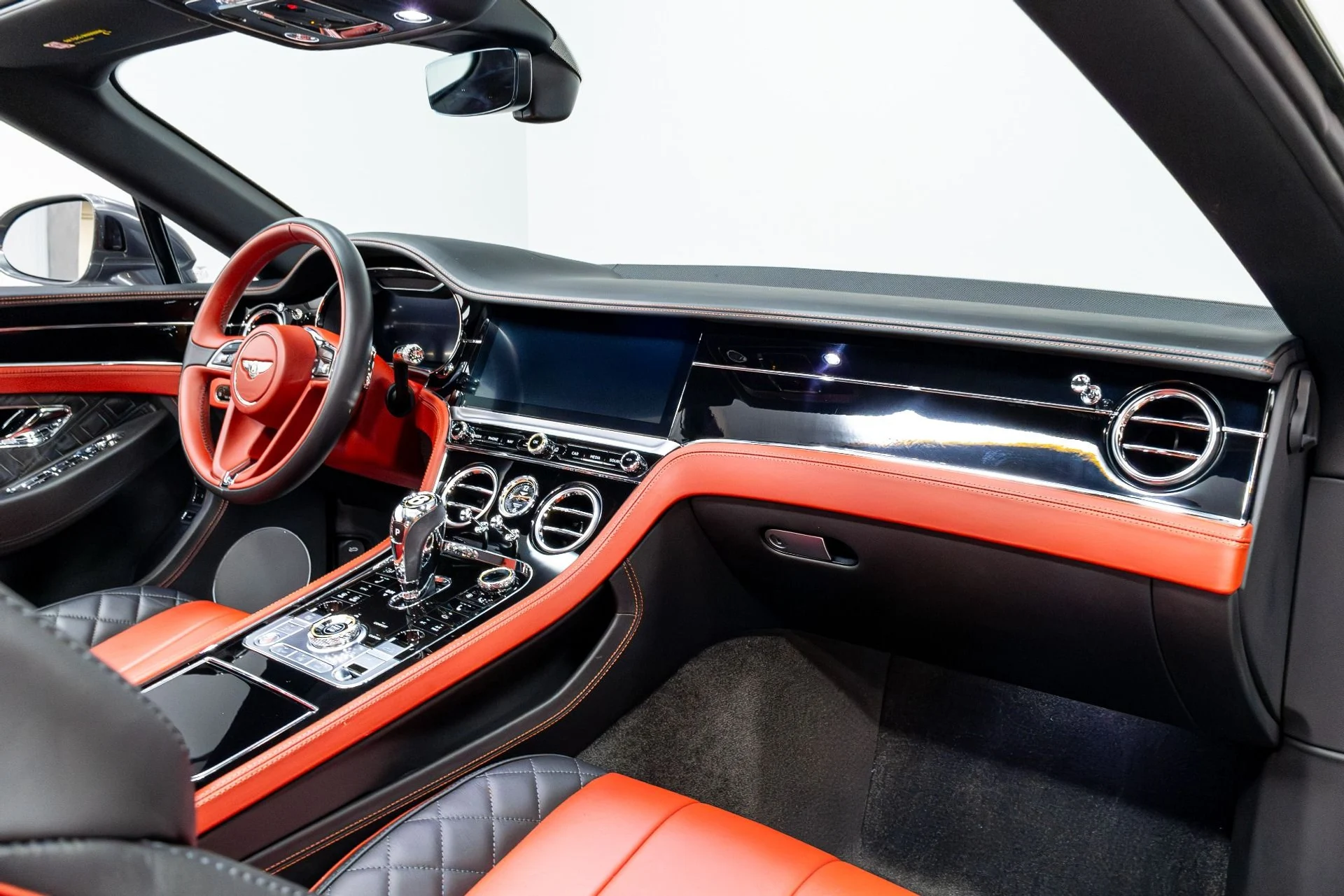 mph026_2605735570_Used_2020_Bentley_Continental_GT_V8_1775255845_744538fc8f