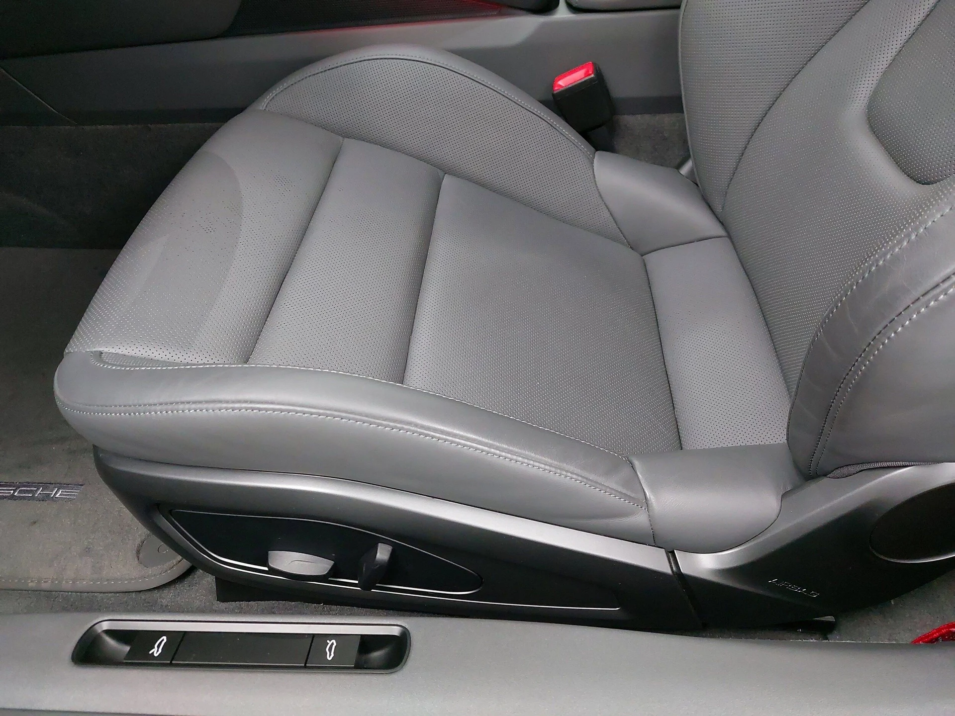 mph026_2608413546_07396bd8decd86b9f3546c98ac8f2ed3x_67ba9aac89