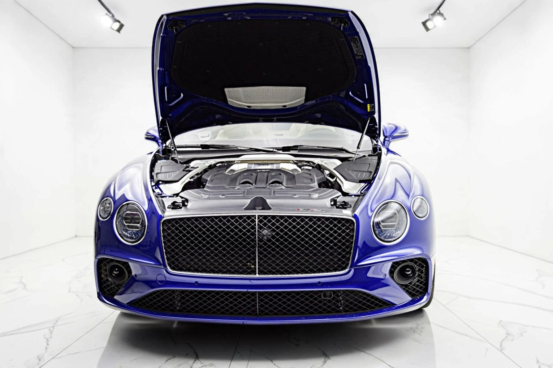 mph026_2617921219_Used_2024_Bentley_Continental_GTC_Edition_8_LEASE_OPTIONS_AVAILABLE_453cd9af91