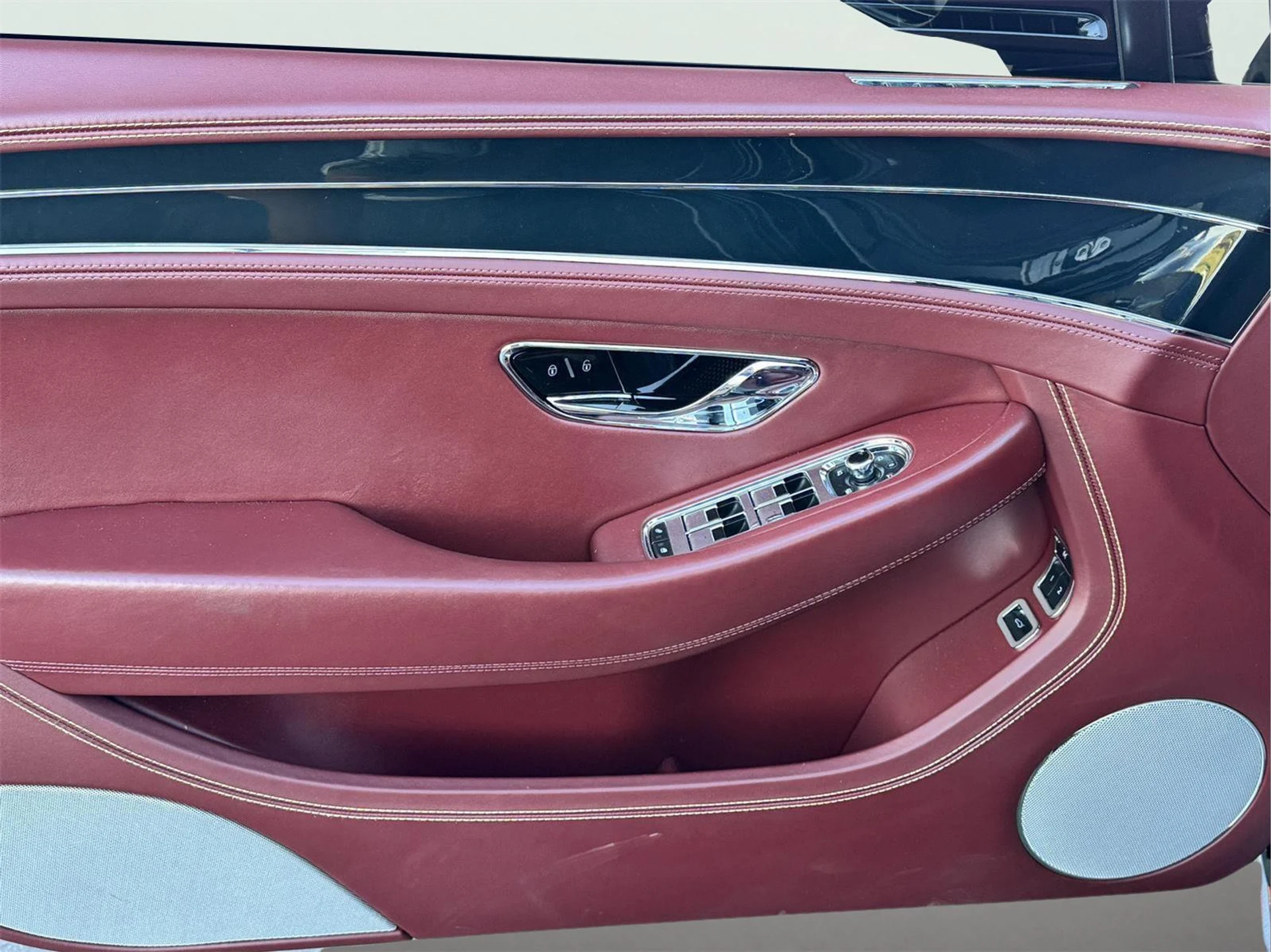 mph026_2618526711_c64189b125d15ffc889e270f15c20bad_04632b7a7e