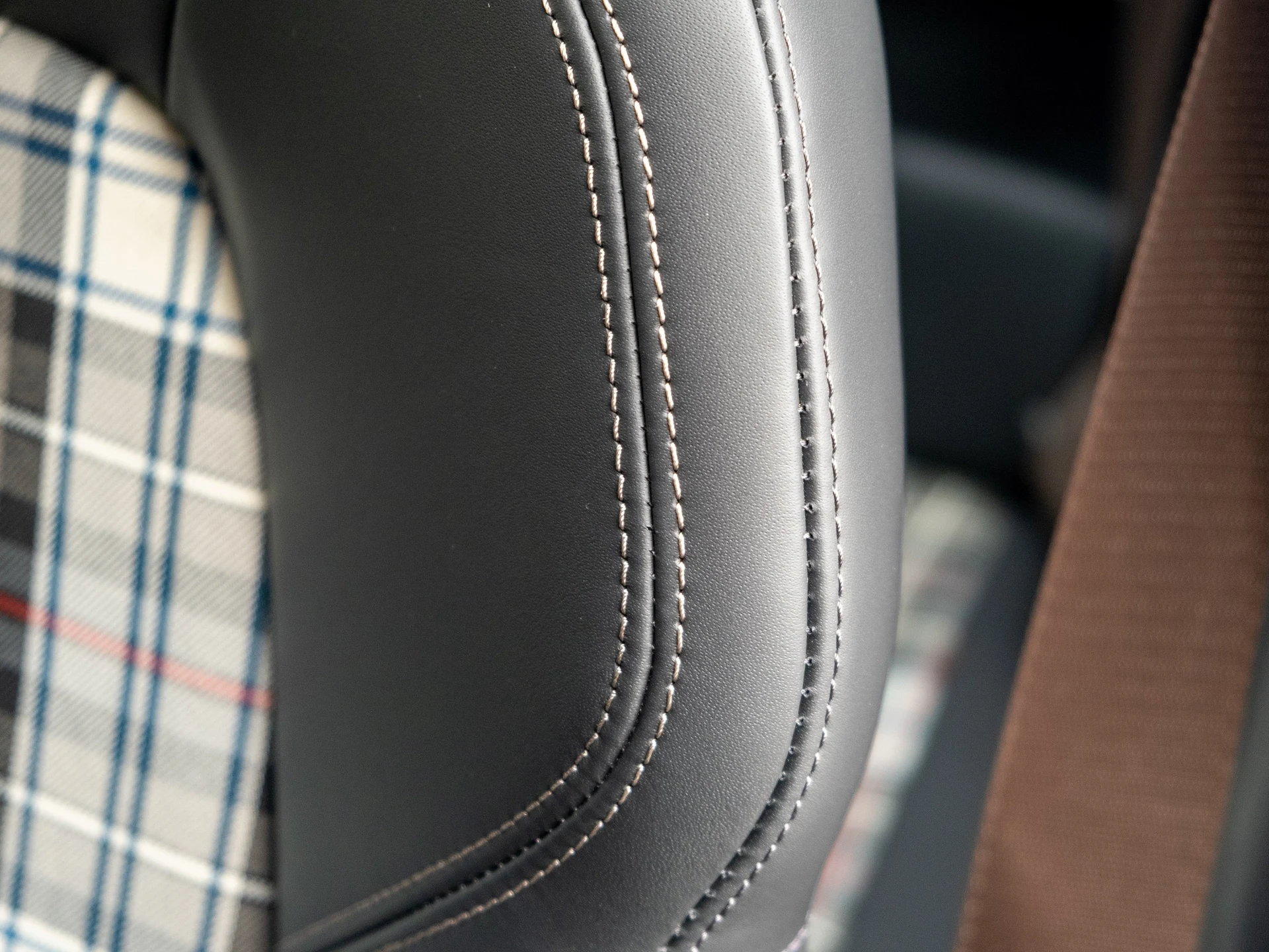 mph026_2618658959_27_00933b93d2