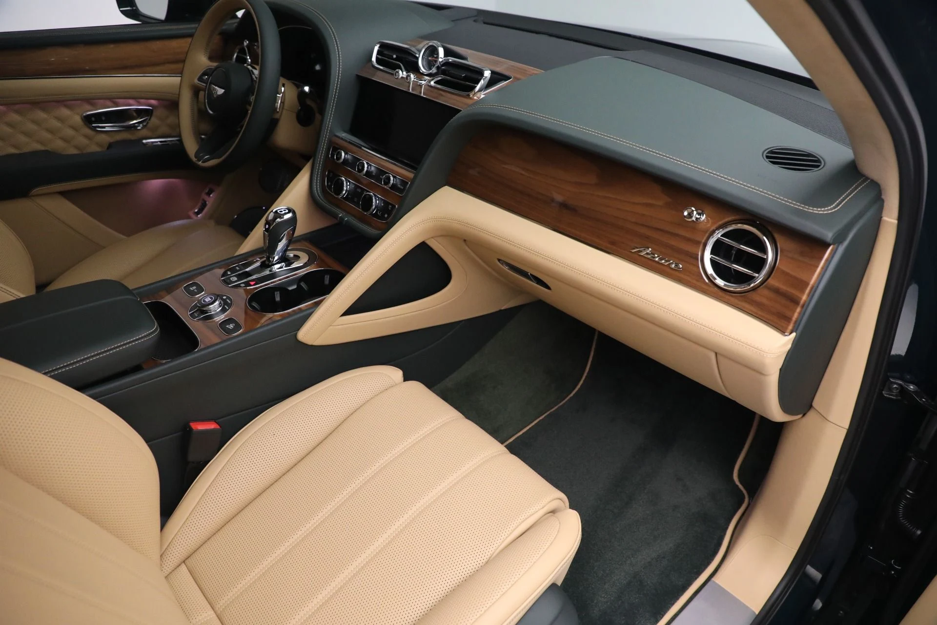mph026_2623840508_Used_2023_Bentley_Bentayga_Azure_Hybrid_0a100006d5