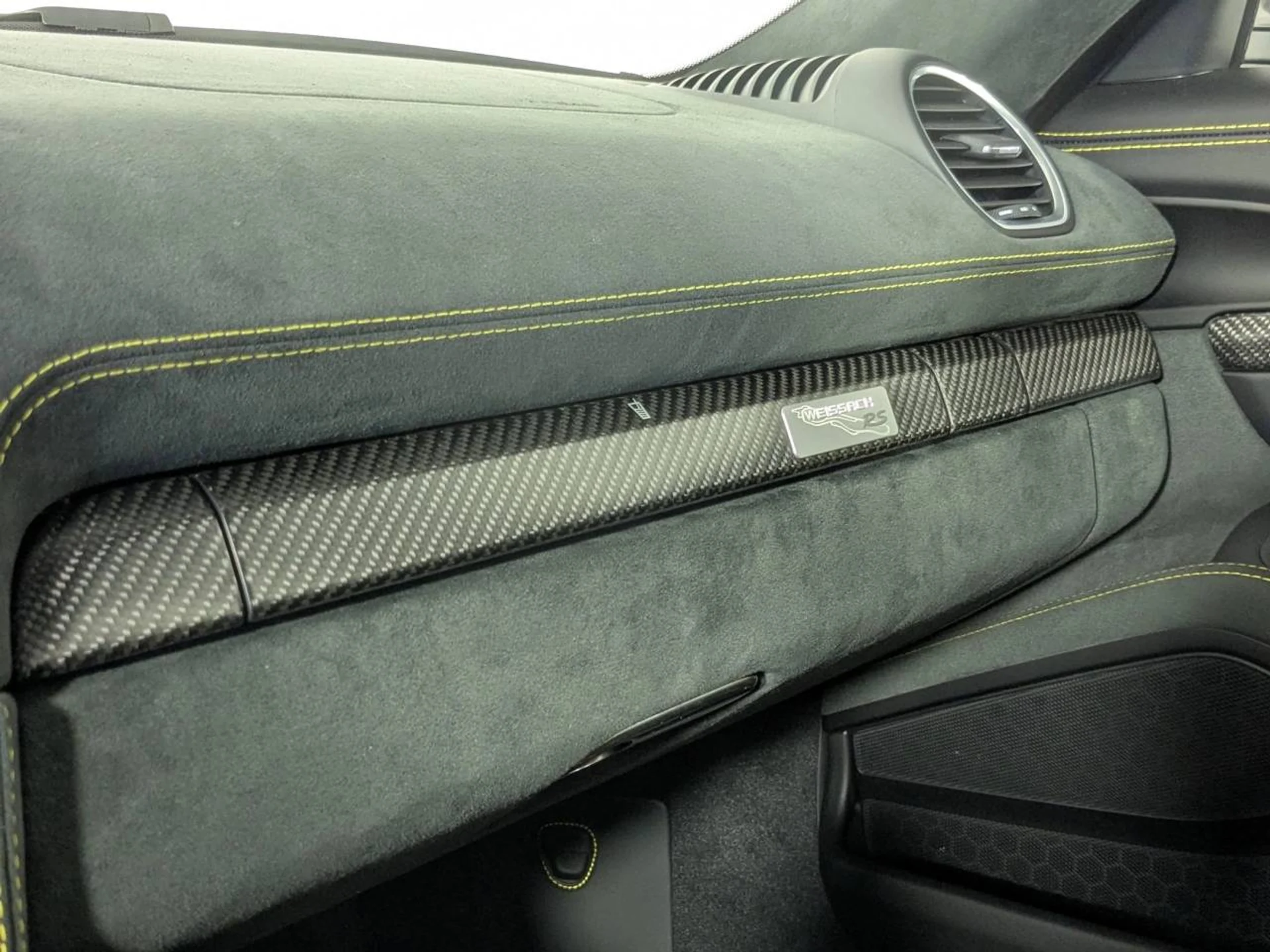 mph026_2633548487_1280_1f676b89c9