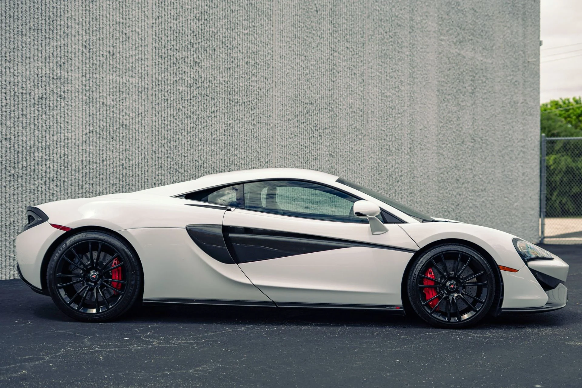 mph026_2634261793_Used_2016_Mc_Laren_570_S_w_a_236_K_MSRP_LOADED_w_MSO_Carbon_Options_1776279774_b853e0409d