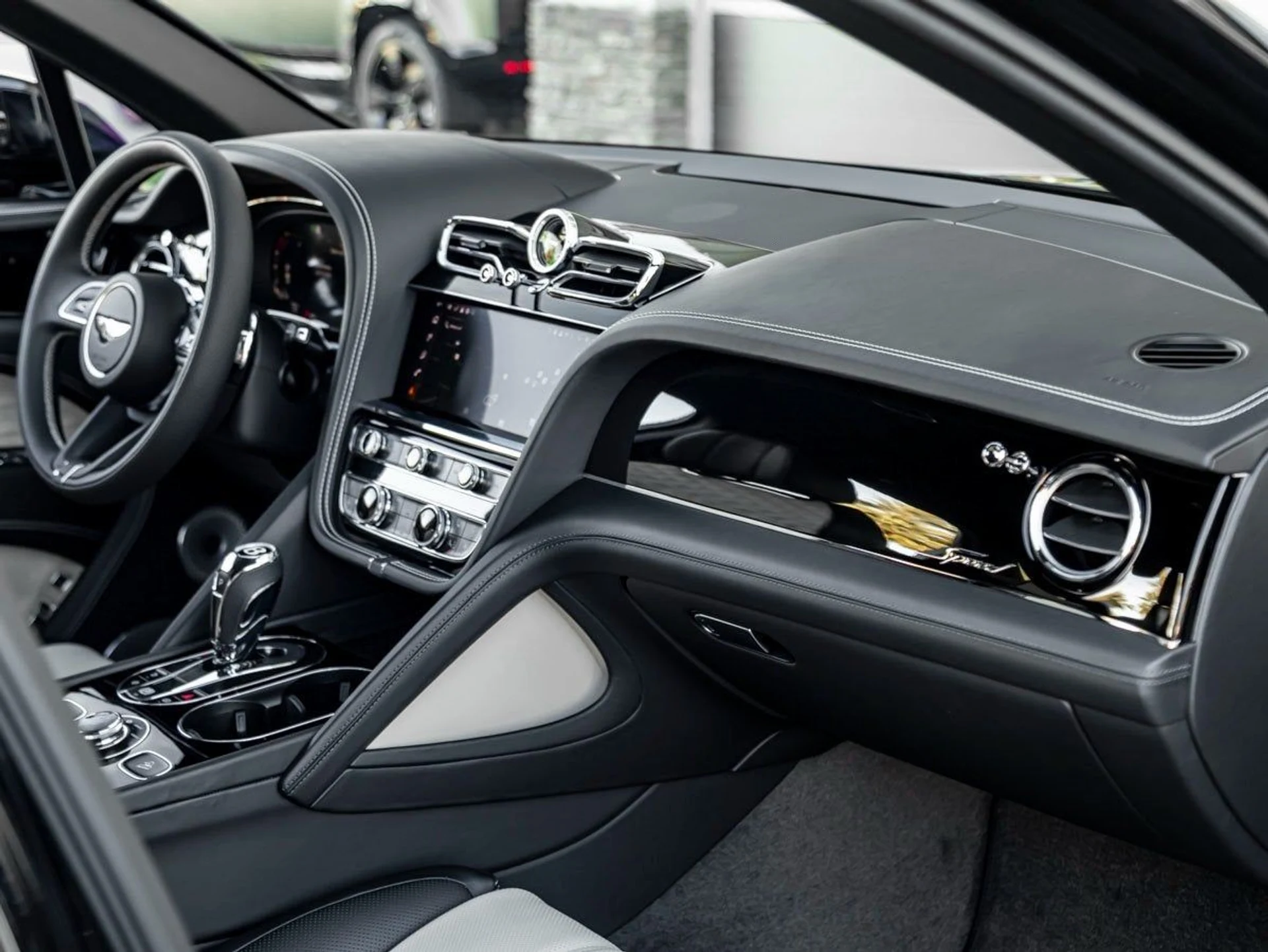 mph026_266192244_27_cf08b2cf3e