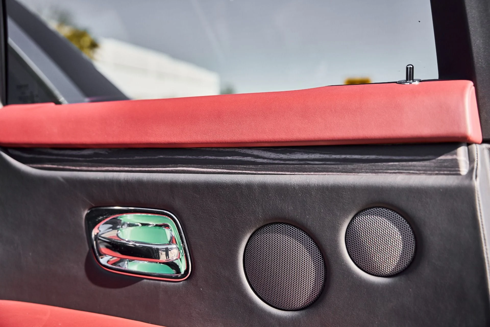 mph026_2665291616_Used_2023_Rolls_Royce_Ghost_1770699531_ed055a6984