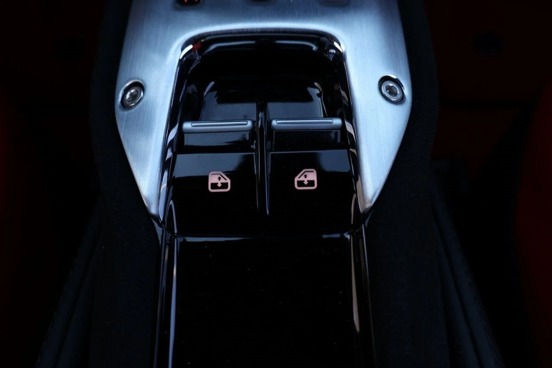 mph026_2666980998_27_22375865e9