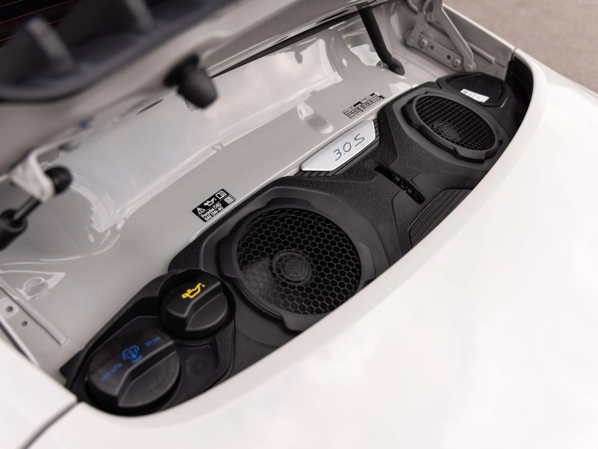 mph026_2675796377_27_0de86063a9