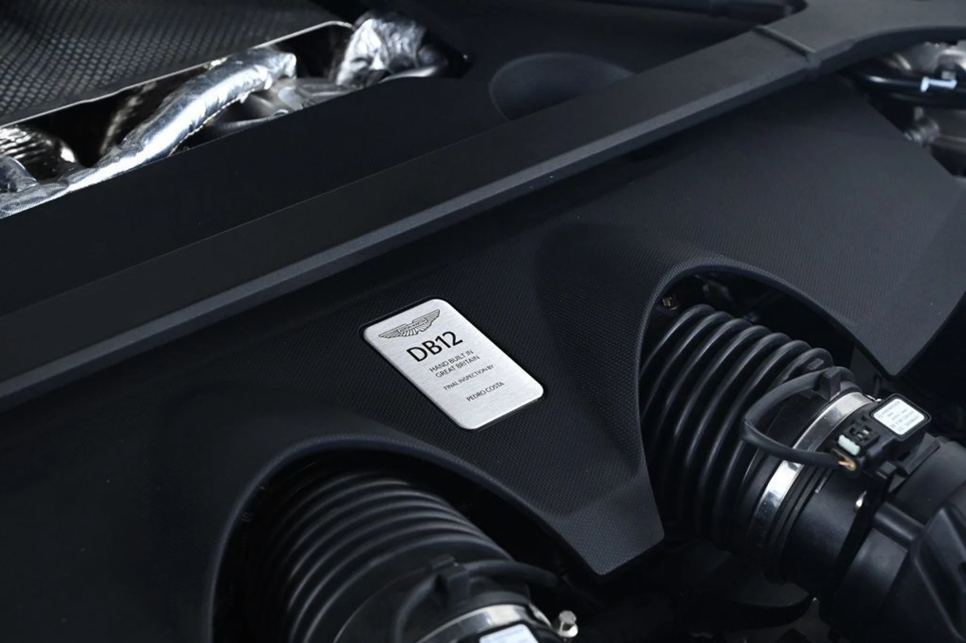 mph026_268148092_new_2026_aston_martin_db12_11350_22934456_26_1024_fbea48726d