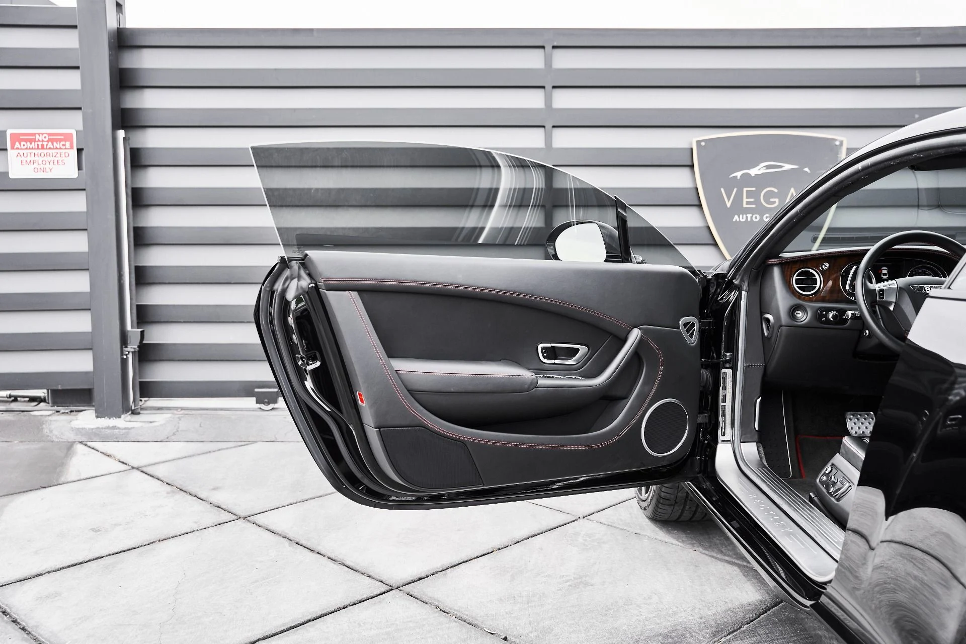 mph026_2697563483_Used_2016_Bentley_Continental_GT_V8_1775005772_d01d6c1aa0