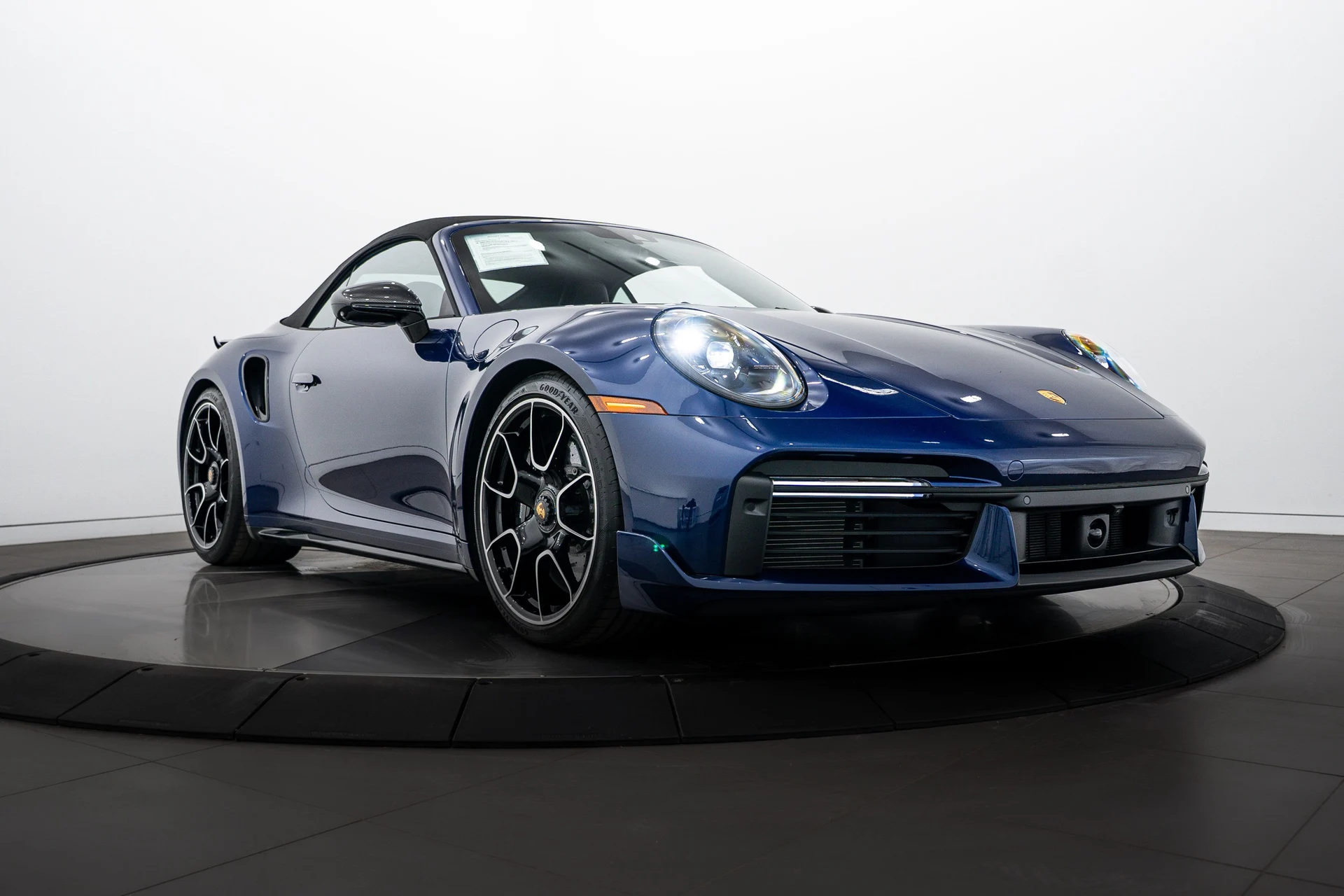 mph026_270026254_f3451ba9fedd72ed7c8520b4ac01e2ea_8a84ff91f9