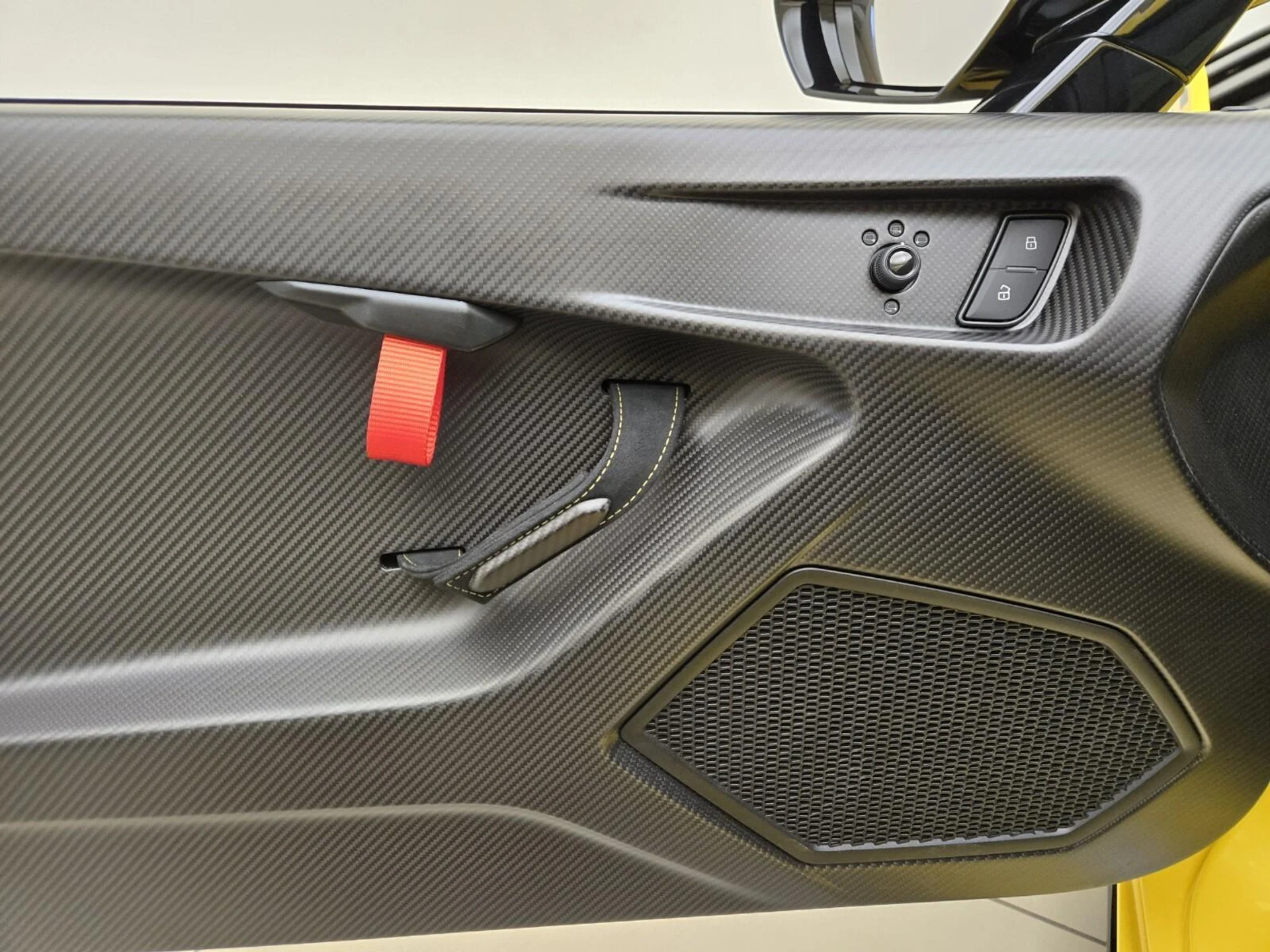 mph026_2703860541_Used_2022_Lamborghini_Huracan_STO_1755758936_d8d442cfcb