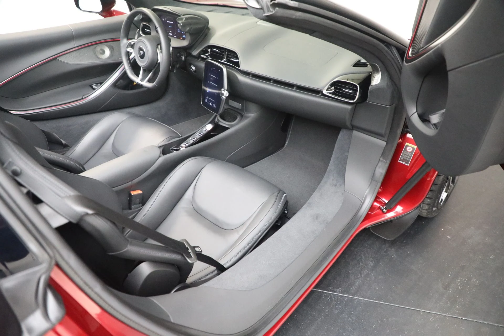 mph026_2704278587_New_2025_Mc_Laren_Artura_Spider_Tech_Lux_db7f216612