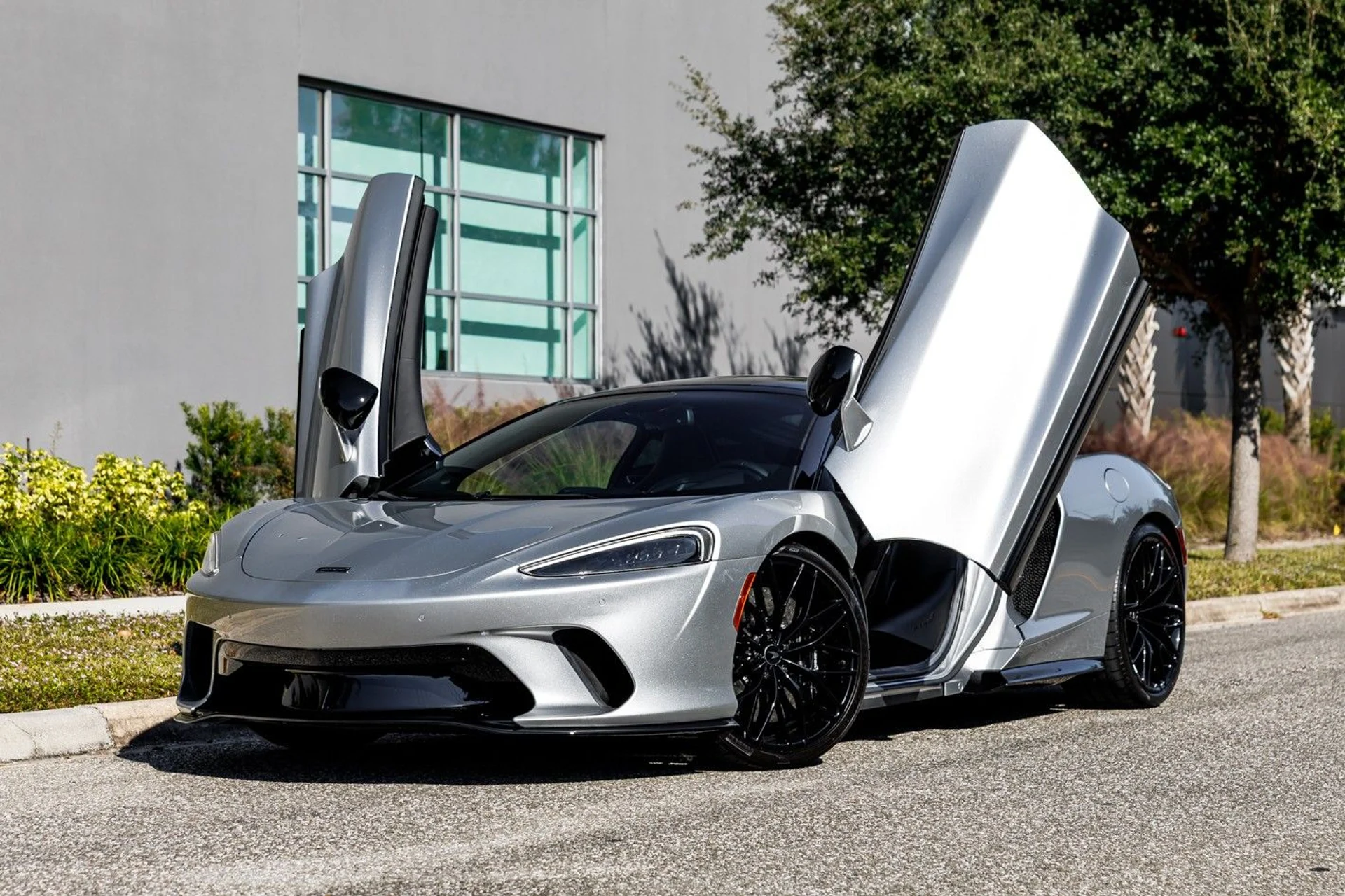 mph026_2710862533_137_p27_l_3051d1751a