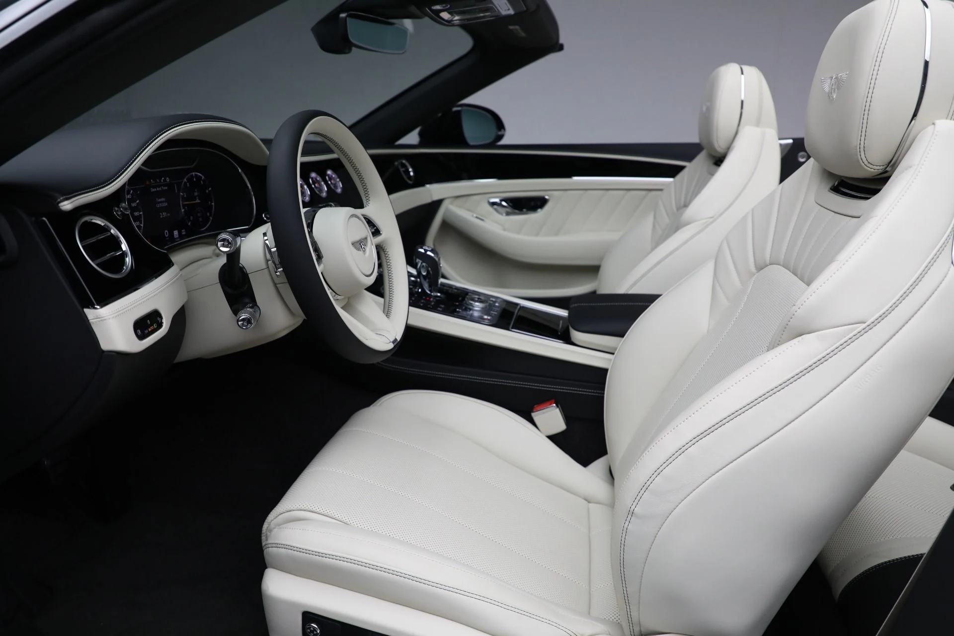 mph026_271160178_New_2024_Bentley_Continental_GTC_Edition_8_76de1393da