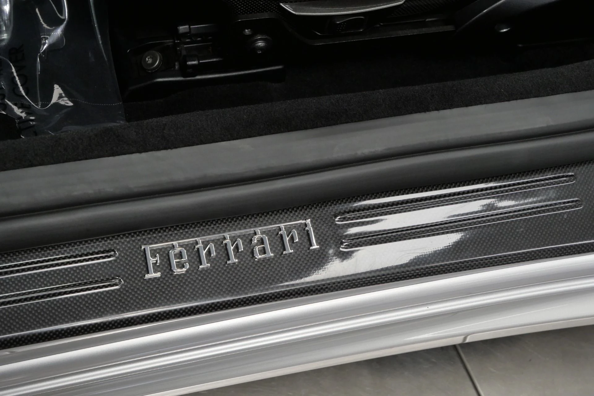 mph026_2712015036_Used_2011_Ferrari_California_Rare_Two_Tone_Paint_Rare_Carbon_Fiber_Bucket_Seats_Low_Miles_1788365594_b40a54faa8