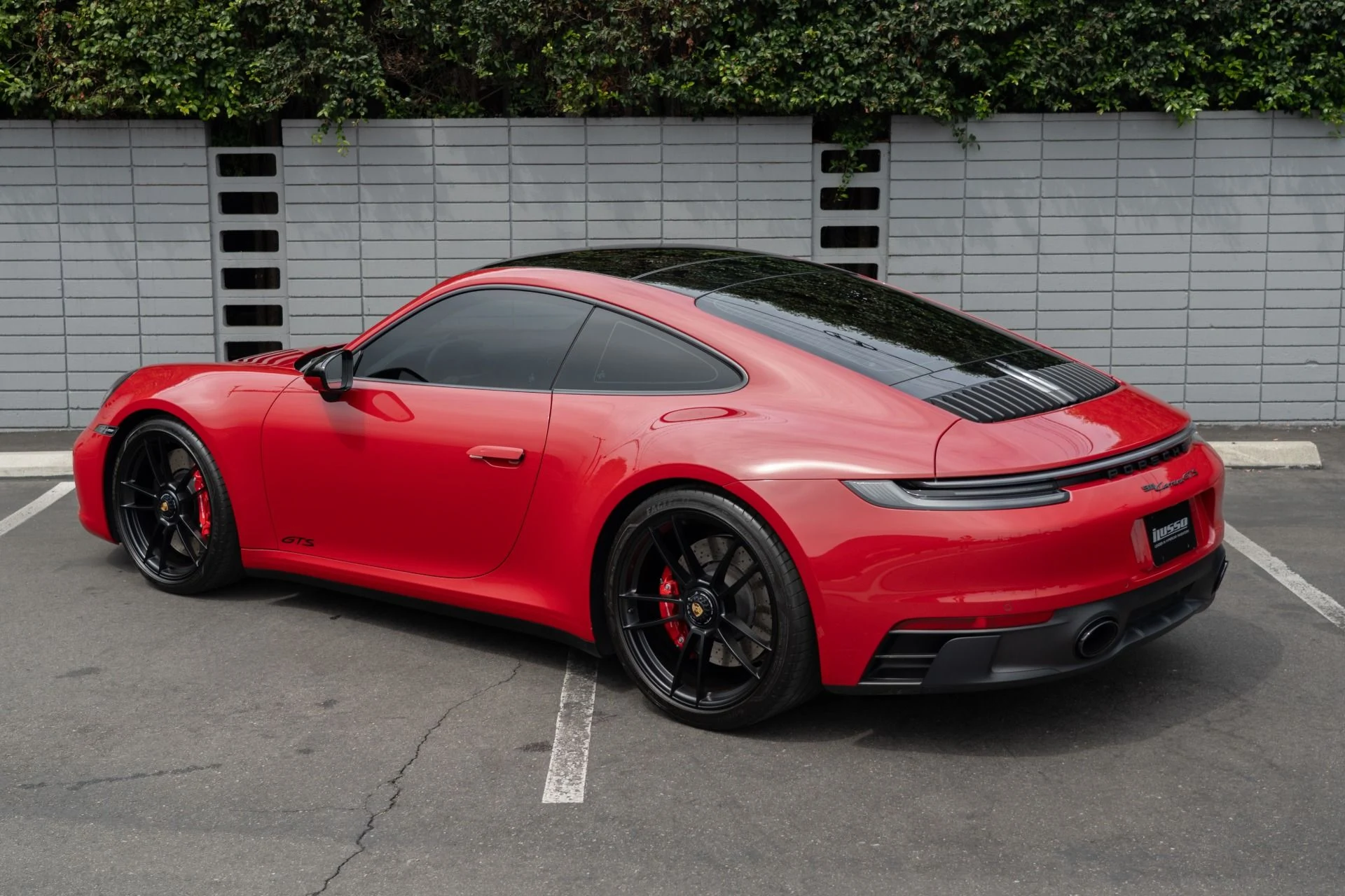mph026_2713412927_Used_2024_Porsche_911_Carrera_GTS_1756425318_ae70878b0b