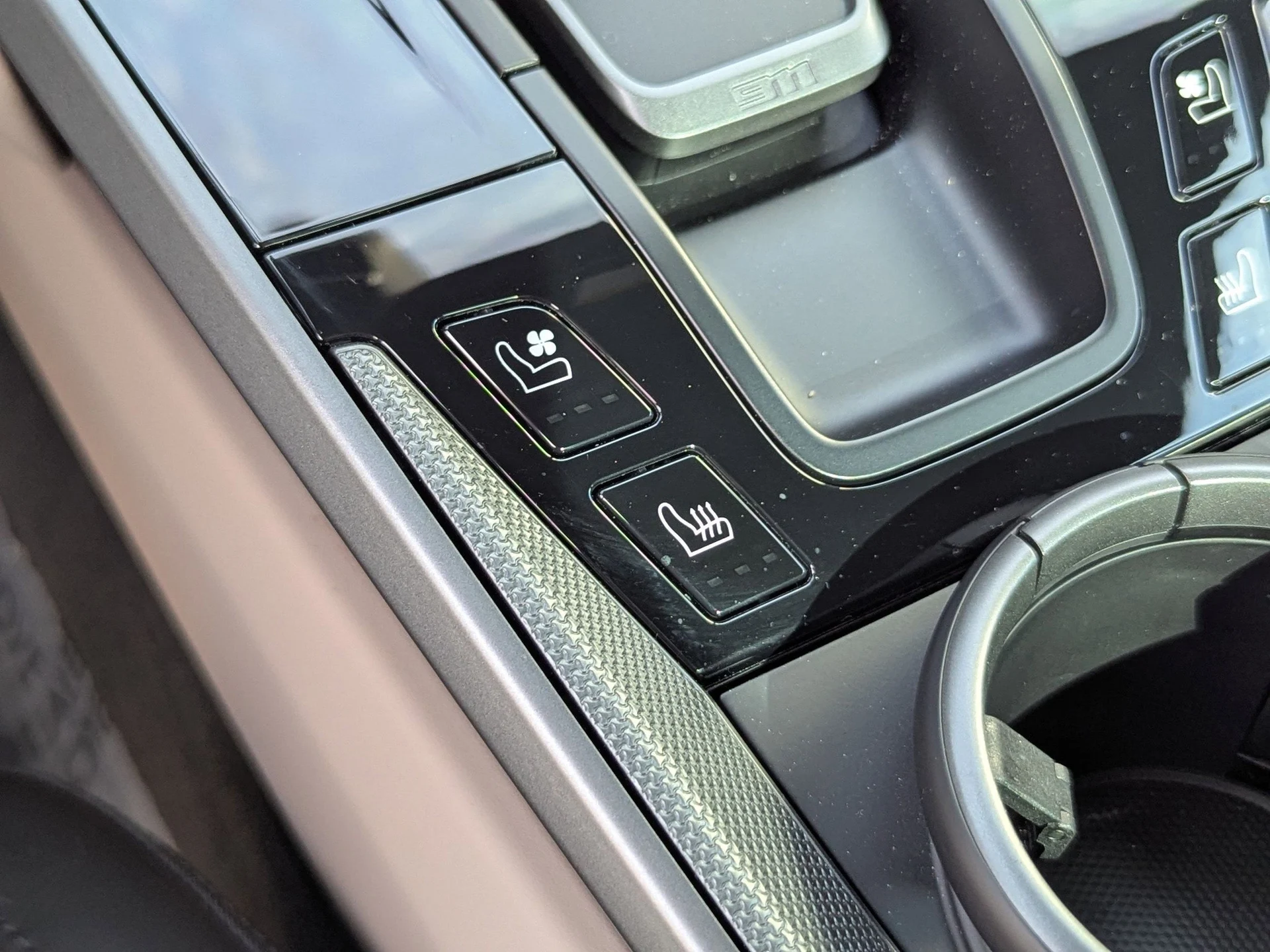 mph026_2719889359_f6738871d7a339cbda5c140154225826x_03954b9ec9