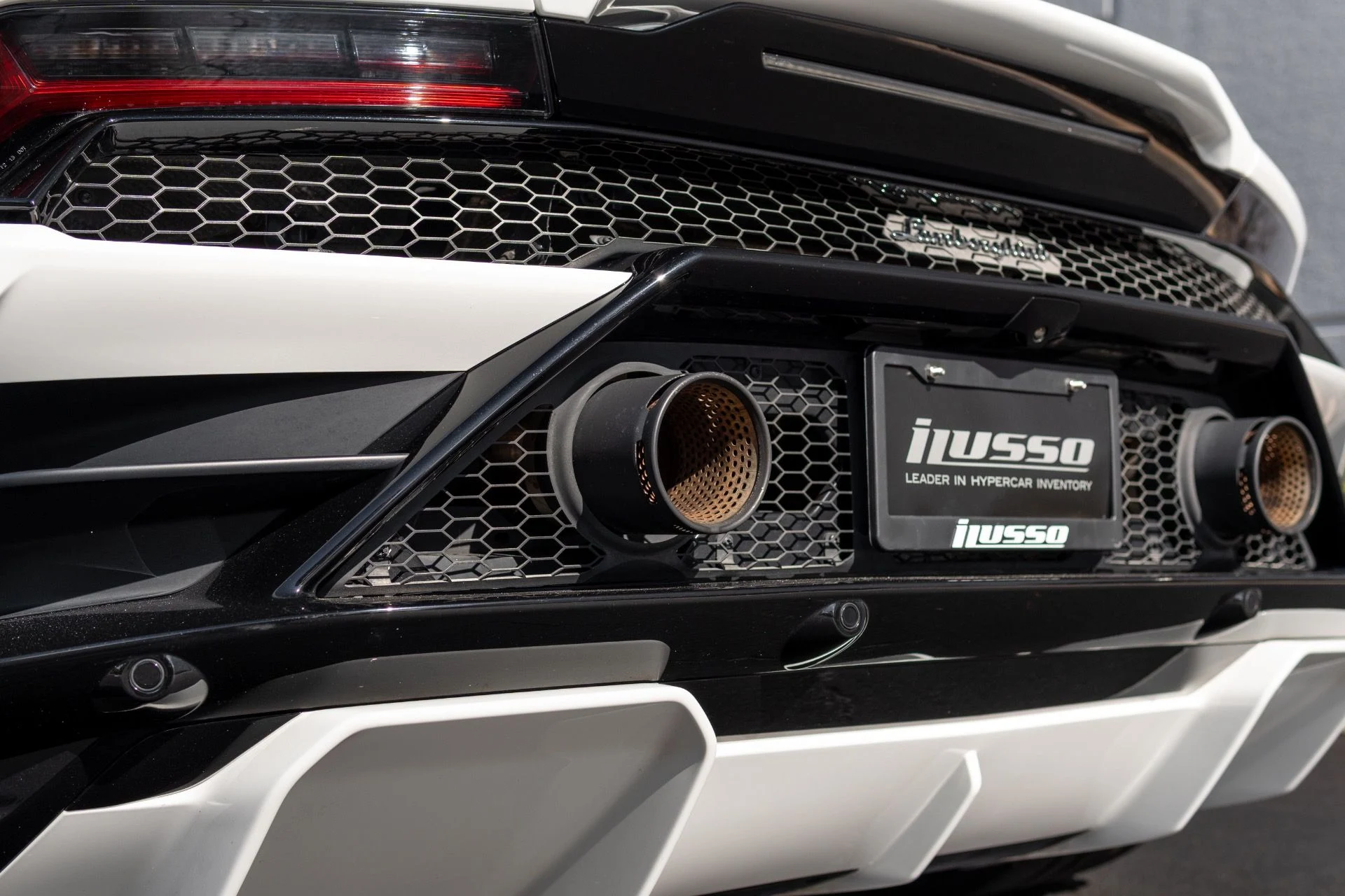 mph026_2723311162_Used_2021_Lamborghini_Huracan_EVO_Spyder_1766013013_83524a97d2