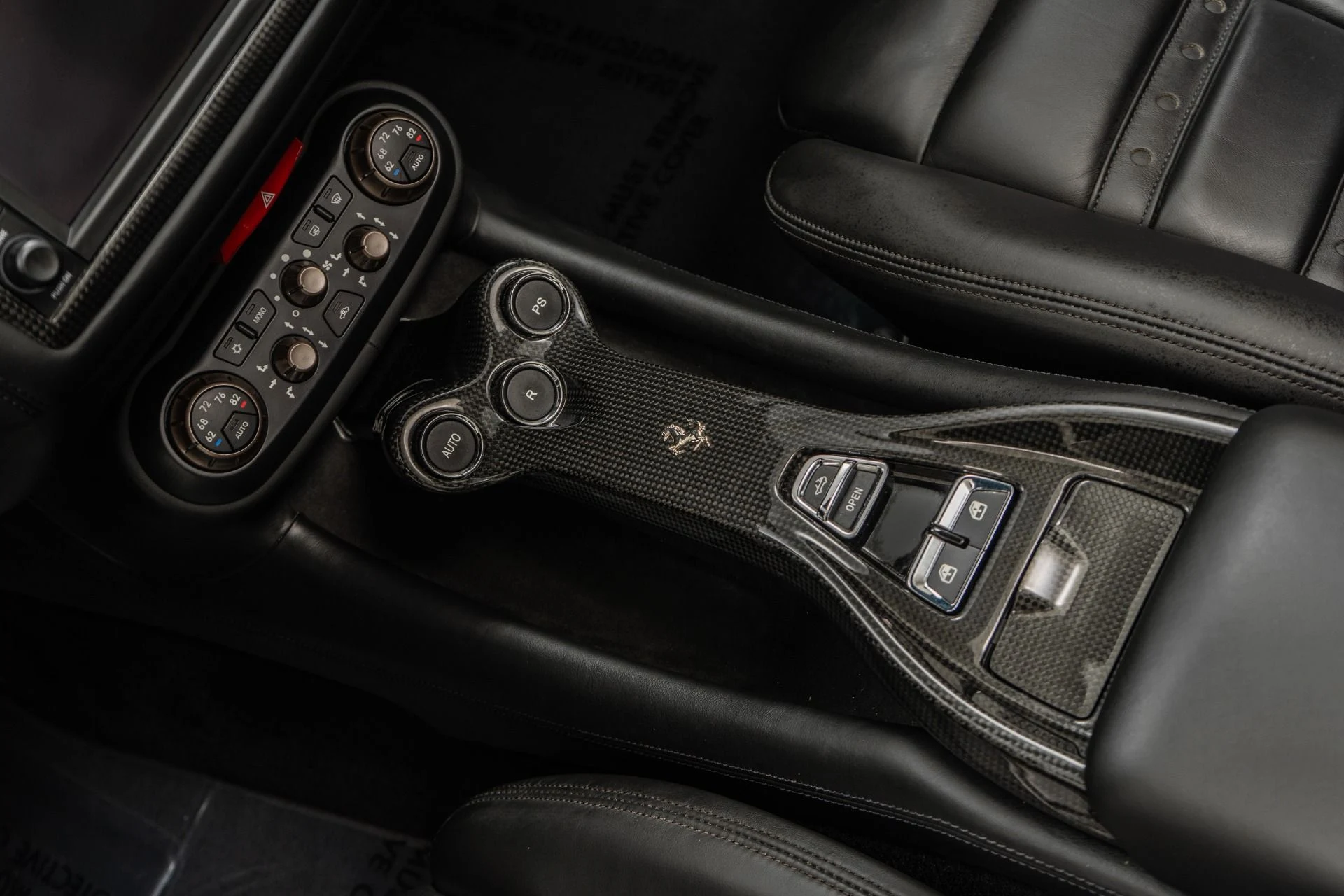 mph026_2723584997_Used_2011_Ferrari_California_Daytona_Seats_Carbon_Fiber_Driving_Zone_Carbon_Dash_Inserts_1760563898_b7cc7b5566