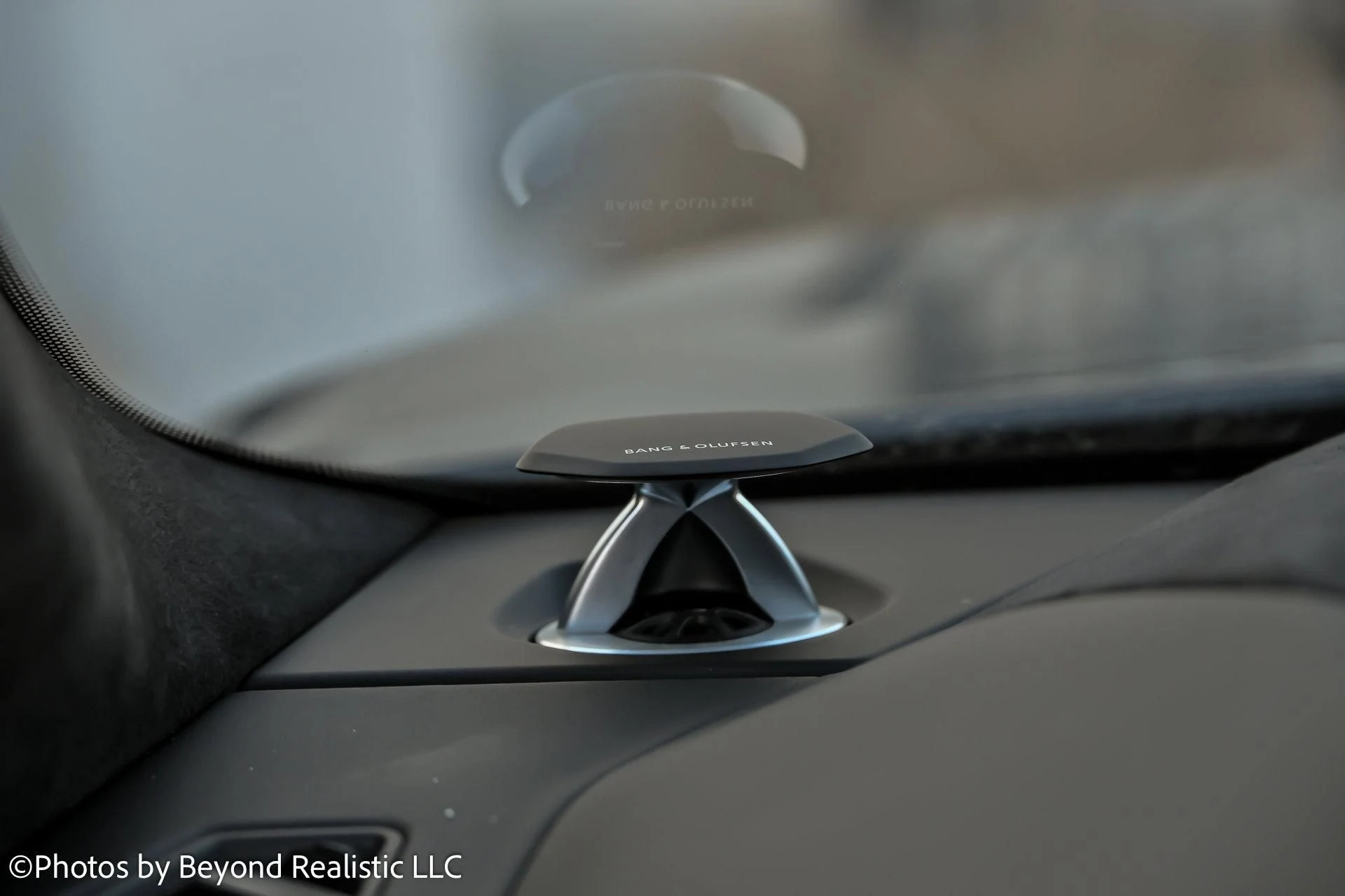 mph026_2724455749_Used_2024_Lamborghini_Urus_S_1769853127_1441eb1070