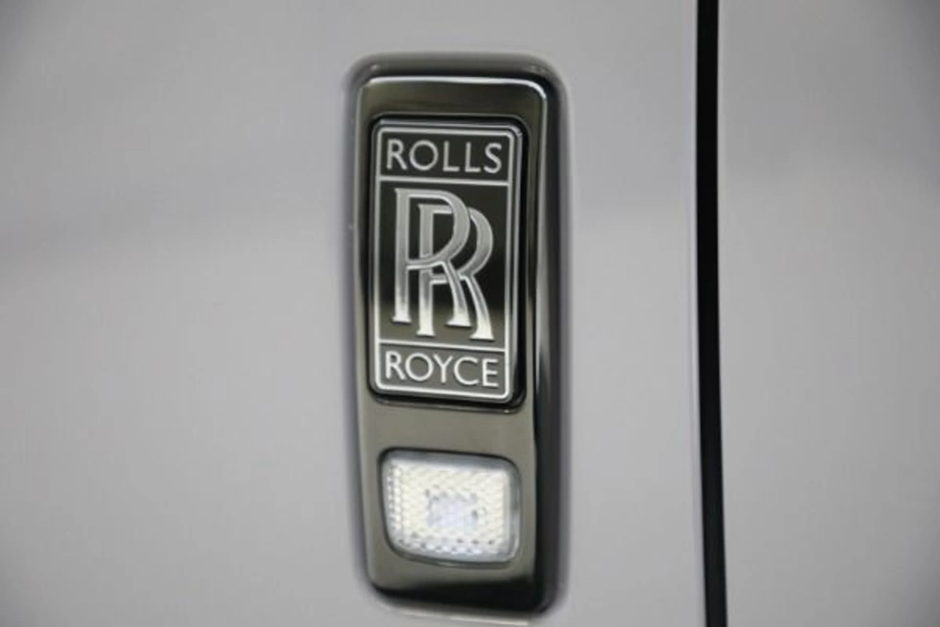 mph026_273262814_Used_2023_Rolls_Royce_Black_Badge_Ghost_24989ab452