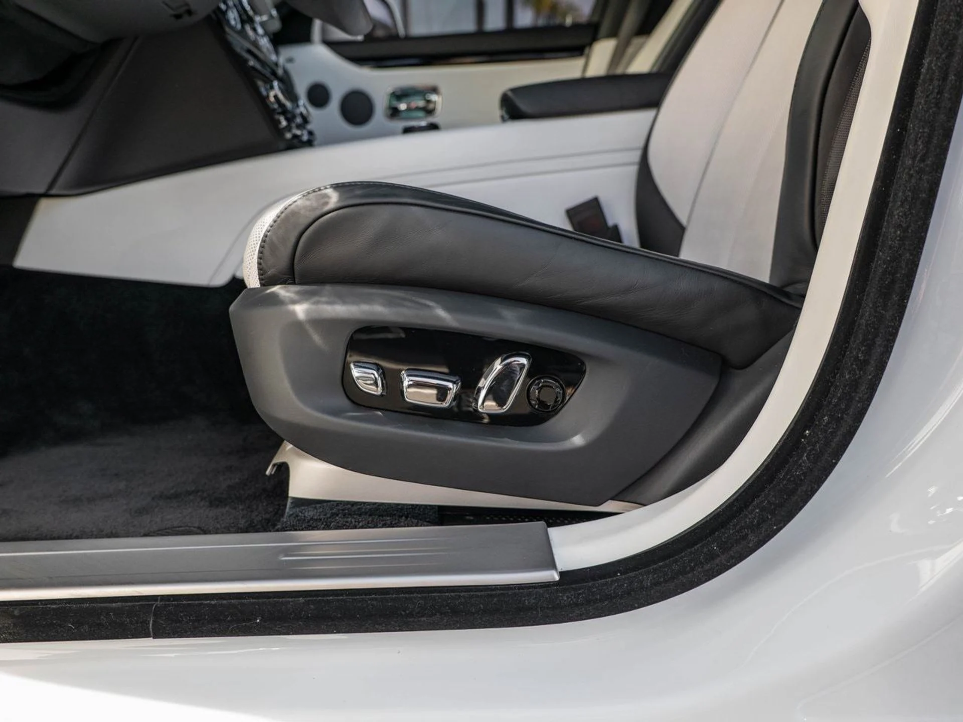 mph026_2733886348_9e1c9a4b770d2dee23ff228a867e9d1bx_8751cd35a6