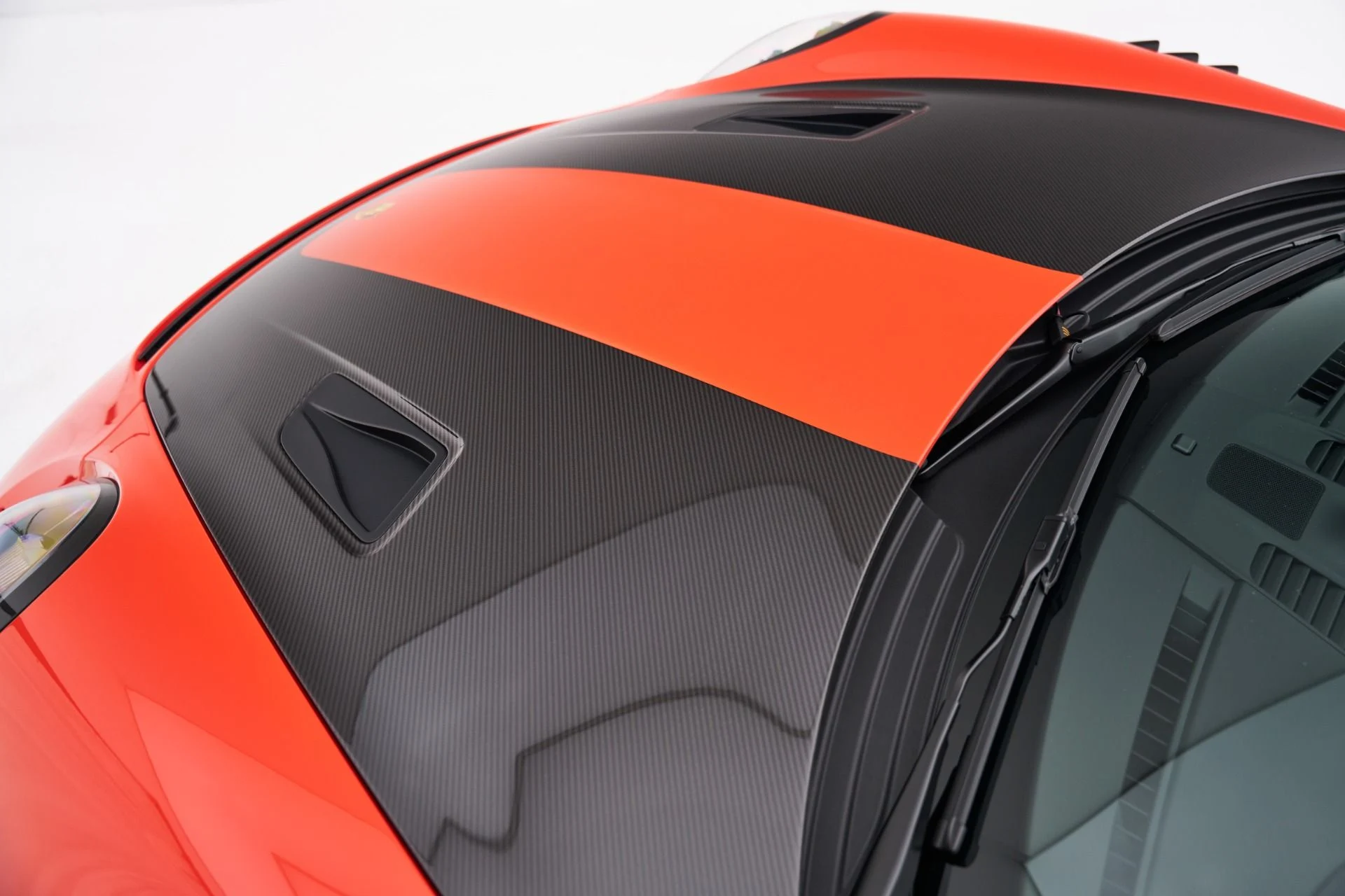 mph026_2752109582_Used_2018_Porsche_911_GT_2_RS_1792687134_30c1ad2696