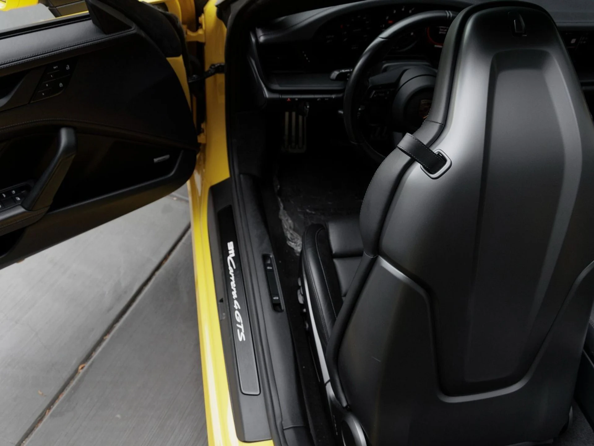 mph026_2766969889_27_f21096da1e