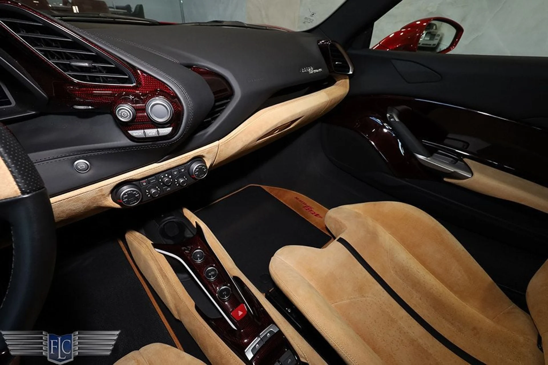 mph026_2767332754_used_2019_ferrari_488_spider_convertible_9689_22929028_27_1024_96edc7cb0e